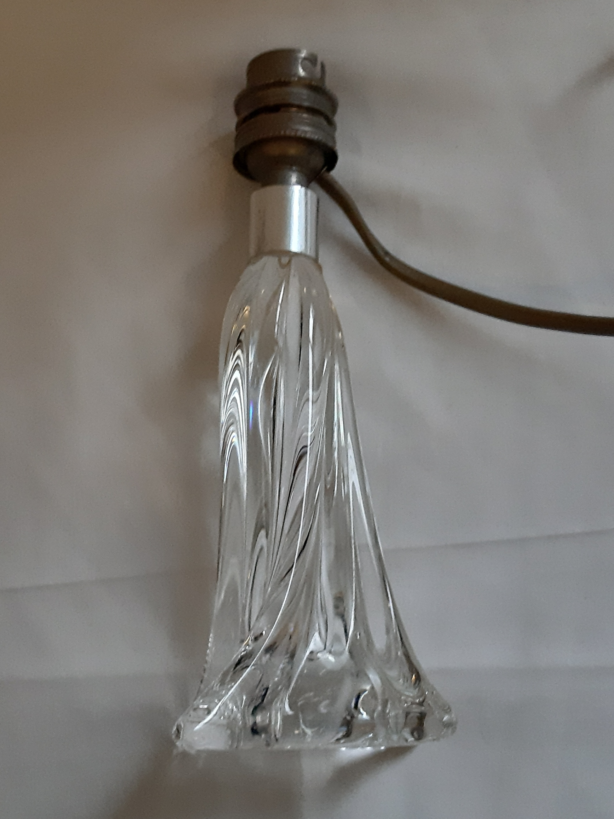 Voir photo 3 de Pied de lampe en cristal vintage Pied de lampe en cristal vintage Bon état reconditionné photo 3