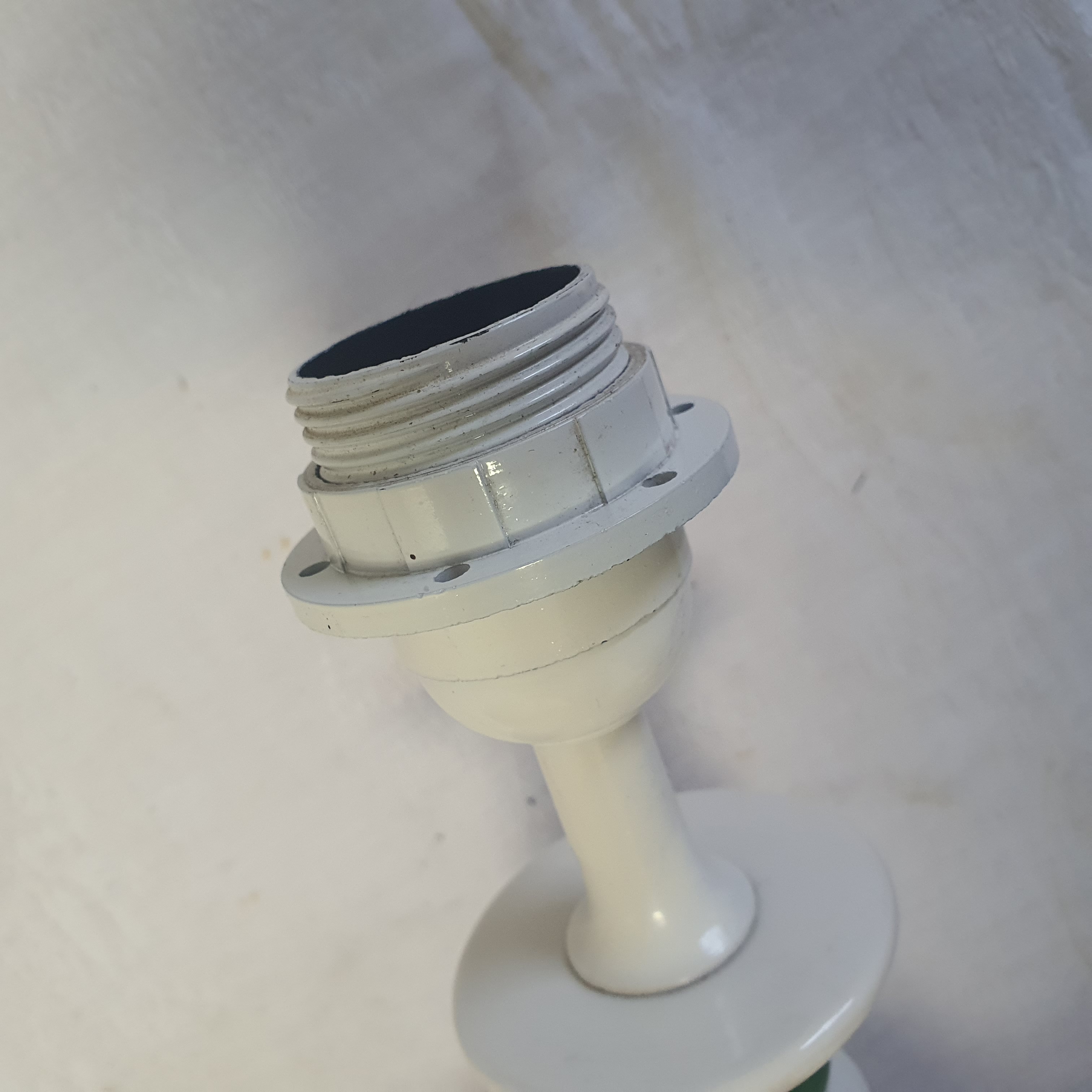 Voir photo 4 de Pieds de Lampe En Céramqieue Couleur Blanc et Vert En état Correct Fait Main Pieds de Lampe En Céramqieue Couleur Blanc et Vert En état Correct Fait Main État correct reconditionné photo 4