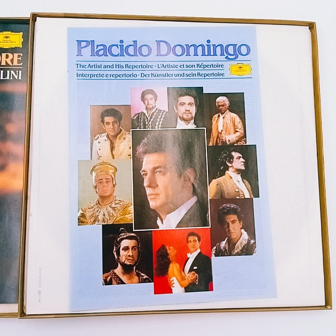 Voir photo 4 de Placido Domingo, Rosalind Plowright, Brigitte Fassbaender, Giorgio Zancanaro, Evgeny Nesterenko – Il Trovatore - Deutsche Grammophon Placido Domingo, Rosalind Plowright, Brigitte Fassbaender, Giorgio Zancanaro, Evgeny Nesterenko – Il Trovatore - Deutsche Grammophon Très bon état reconditionné photo 4