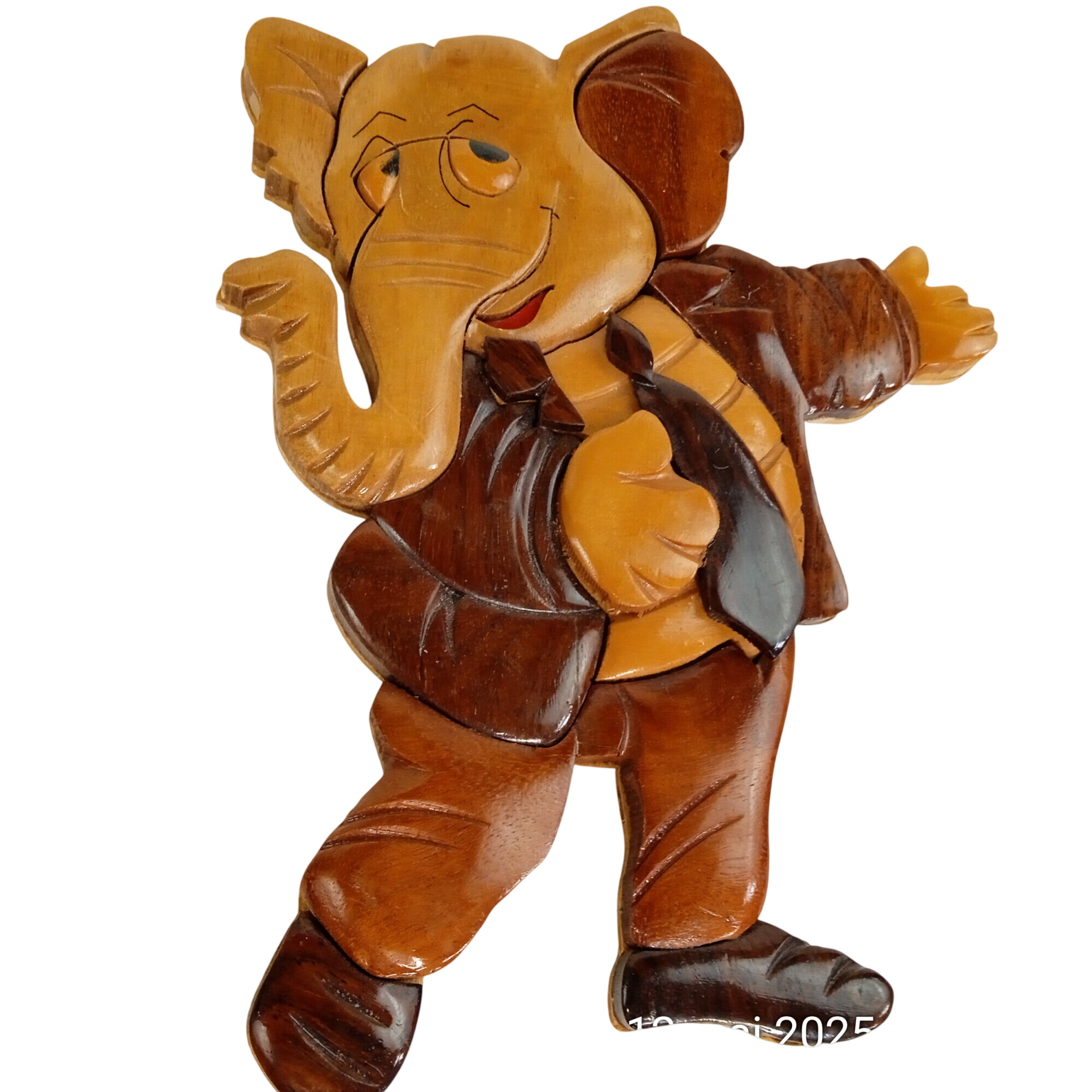 Plaque murale Eléphant en bois incrusté de mosaïque en intarsia Années 60 Très bon état - 17,60 € Plaque murale Eléphant en bois incrusté de mosaïque en intarsia Années 60 Très bon état reconditionné disponible sur Label Emmaüs