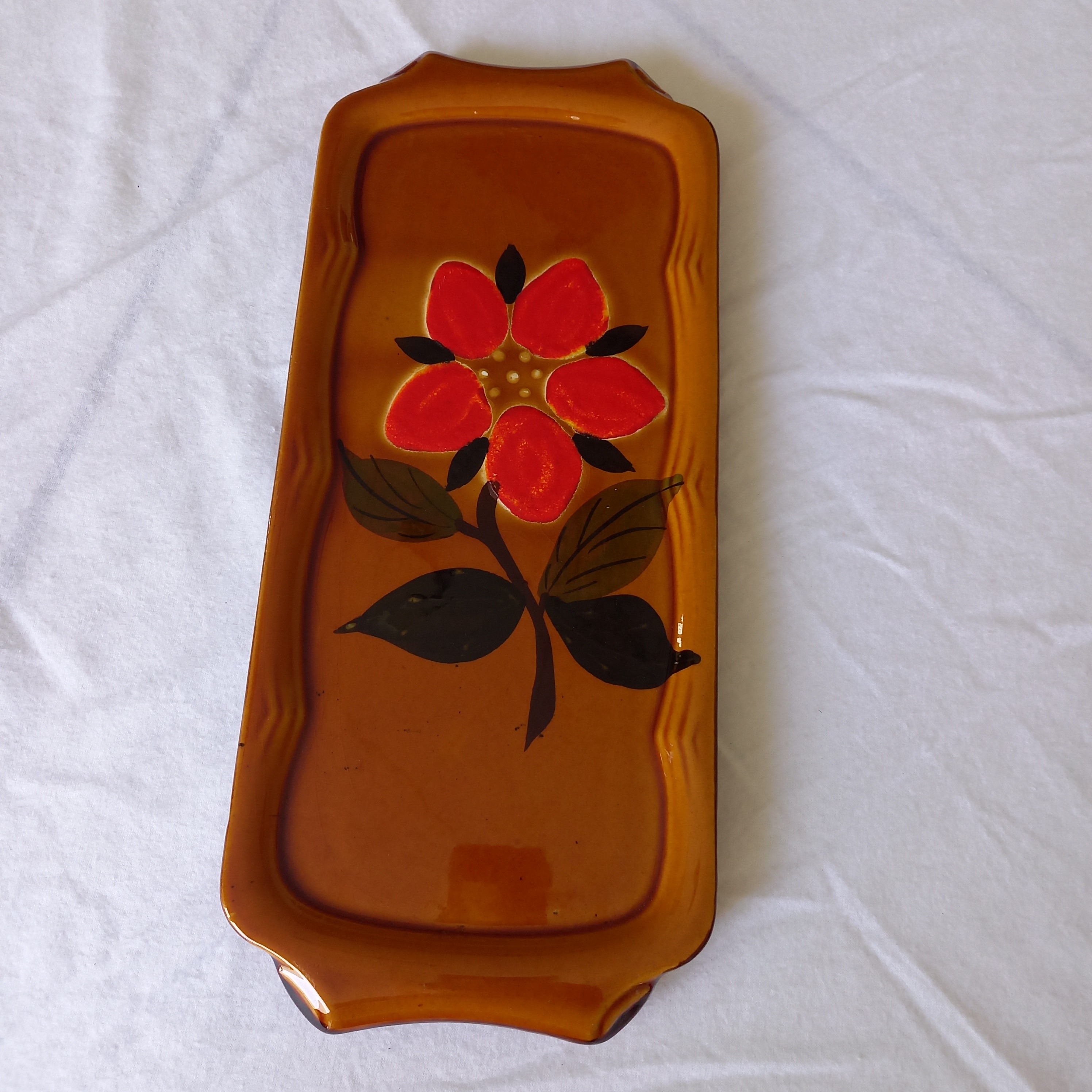 Voir photo 2 de Plat à Cake, en Céramique, Vintage, Décor Fleurs Plat à Cake, en Céramique, Vintage, Décor Fleurs Très bon état reconditionné photo 2