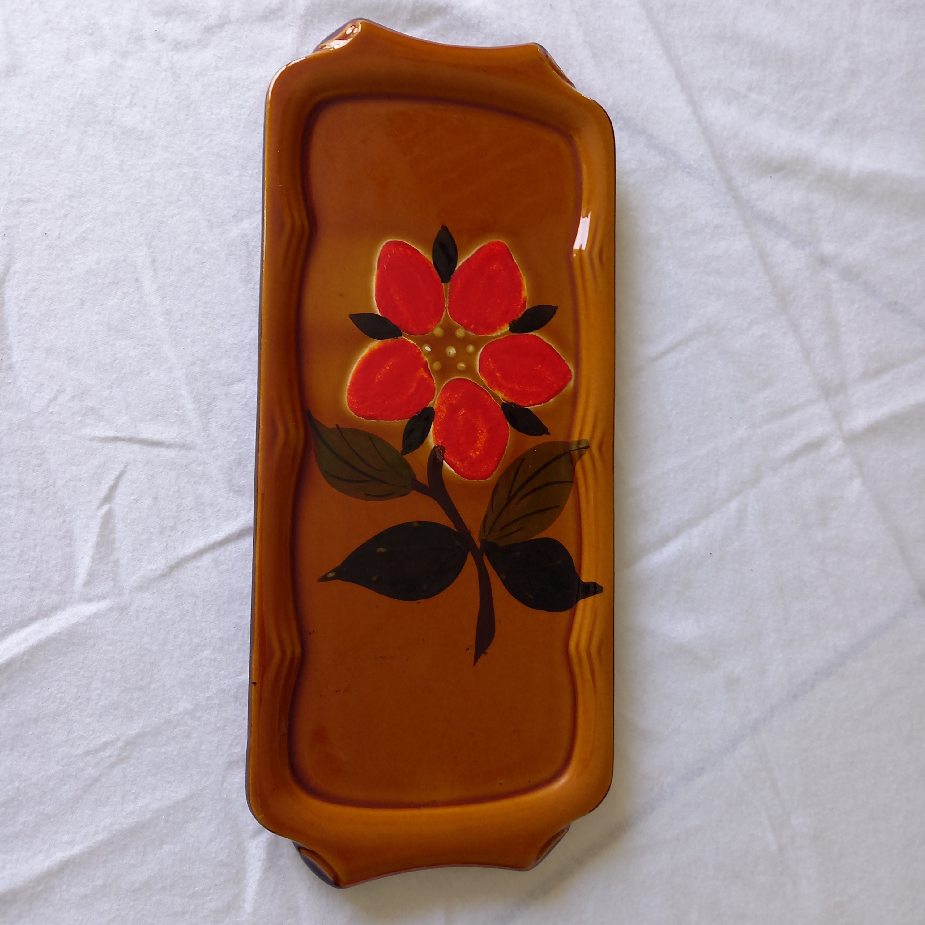 Voir photo 3 de Plat à Cake, en Céramique, Vintage, Décor Fleurs Plat à Cake, en Céramique, Vintage, Décor Fleurs Très bon état reconditionné photo 3