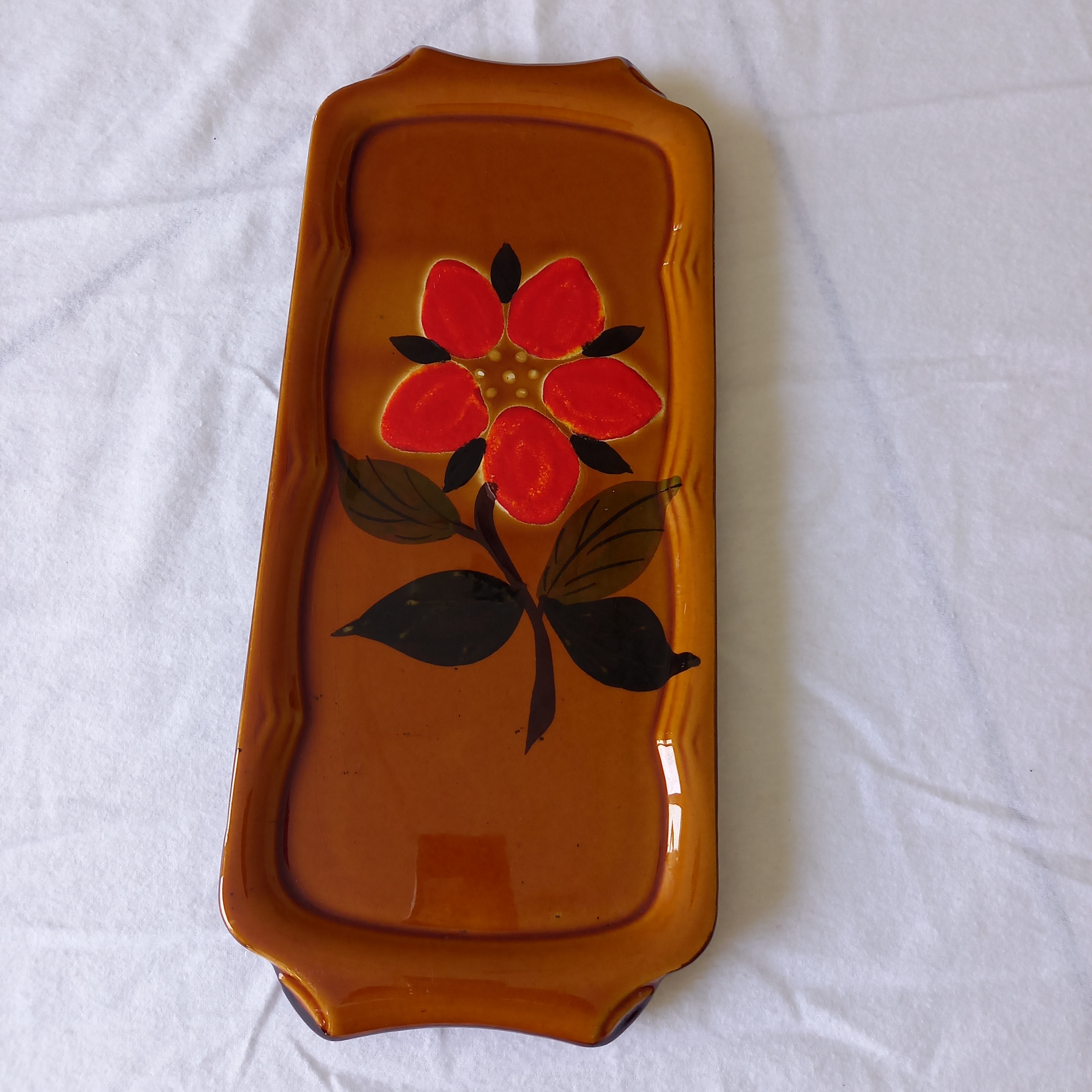 Voir photo 4 de Plat à Cake, en Céramique, Vintage, Décor Fleurs Plat à Cake, en Céramique, Vintage, Décor Fleurs Très bon état reconditionné photo 4