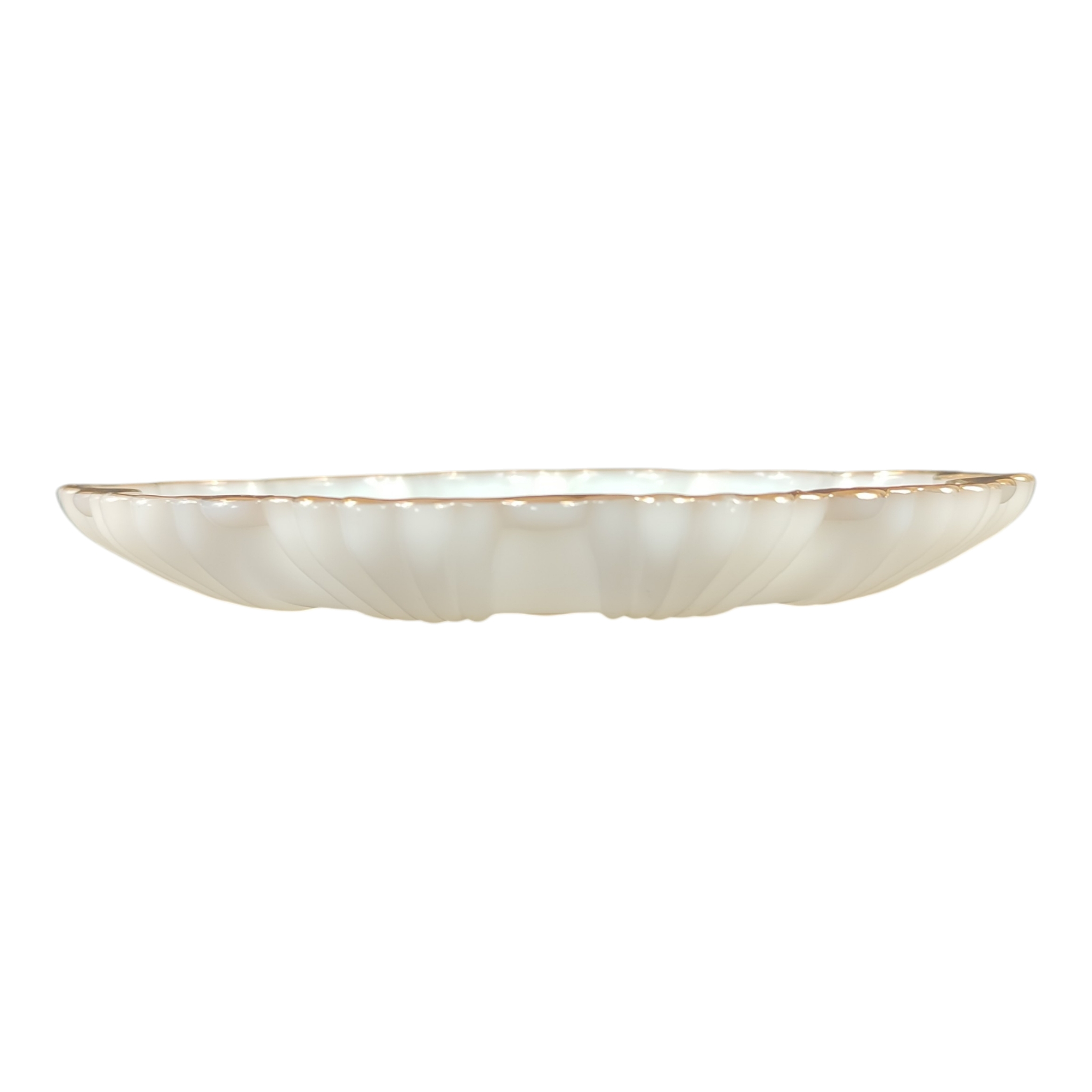 Voir photo 3 de Plat à compartiments pour apéritif - Vintage - Anchor Hocking - Opaline blanche et bord doré Plat à compartiments pour apéritif - Vintage - Anchor Hocking - Opaline blanche et bord doré Bon état reconditionné photo 3