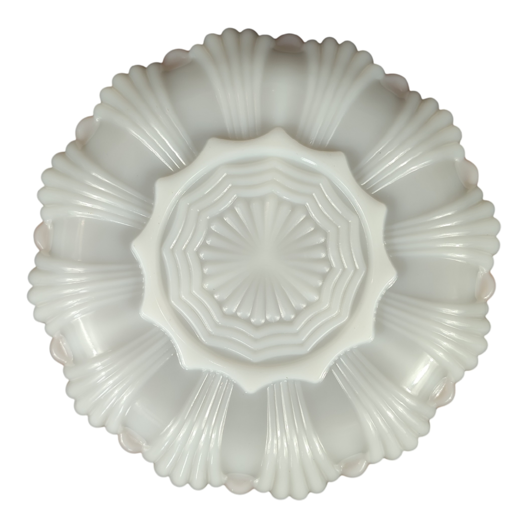 Voir photo 4 de Plat à compartiments pour apéritif - Vintage - Anchor Hocking - Opaline blanche et bord doré Plat à compartiments pour apéritif - Vintage - Anchor Hocking - Opaline blanche et bord doré Bon état reconditionné photo 4
