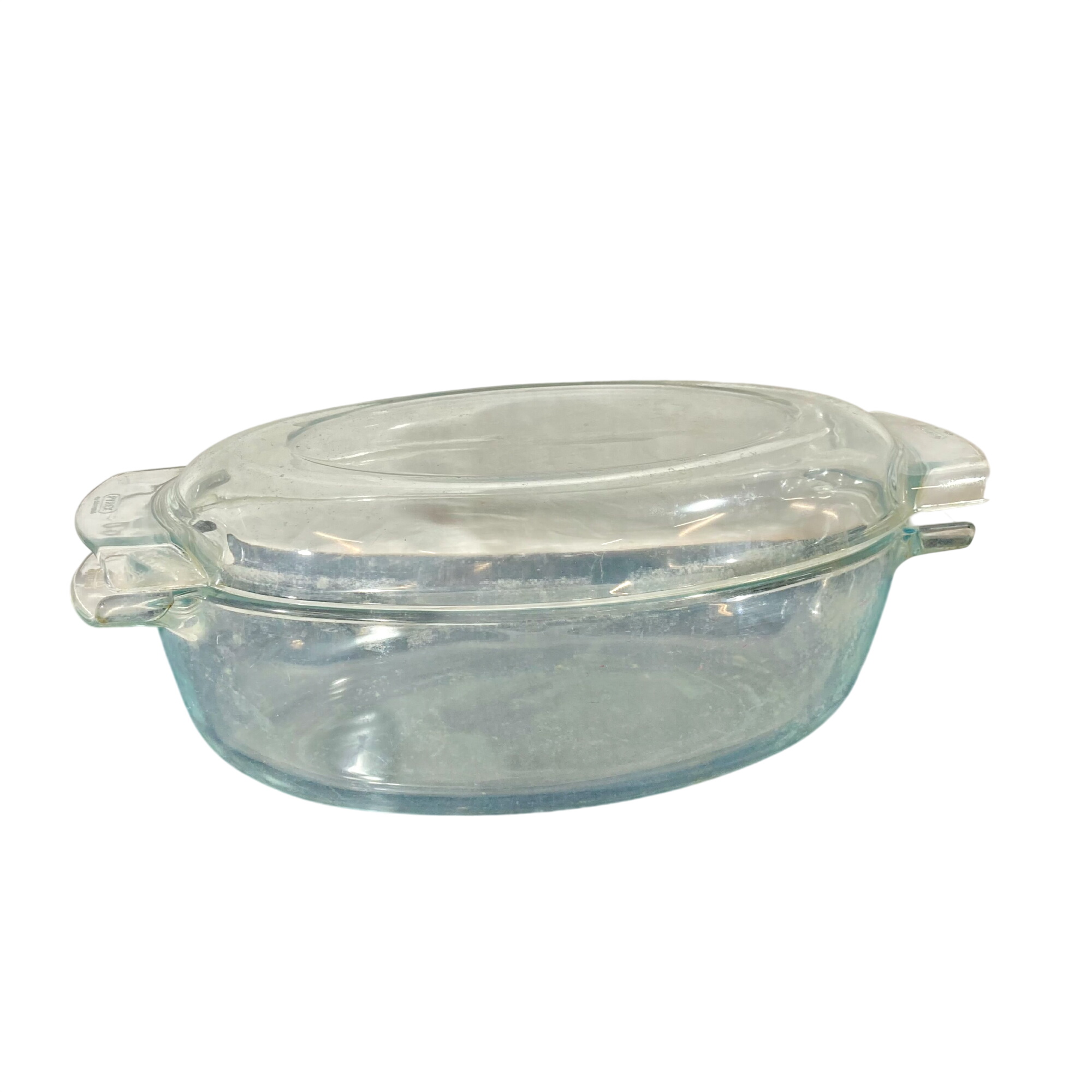 Plat à four en pyrex Très bon état - 12,00 € Plat à four en pyrex Très bon état reconditionné disponible sur Label Emmaüs