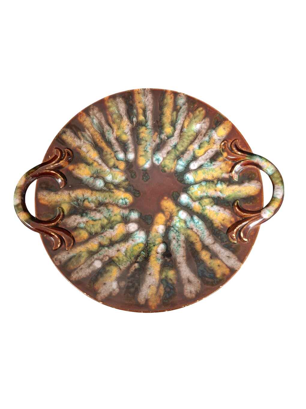 Plat à gâteau style Vallauris - Vintage Bon état - 15,00 € Plat à gâteau style Vallauris - Vintage Bon état reconditionné disponible sur Label Emmaüs