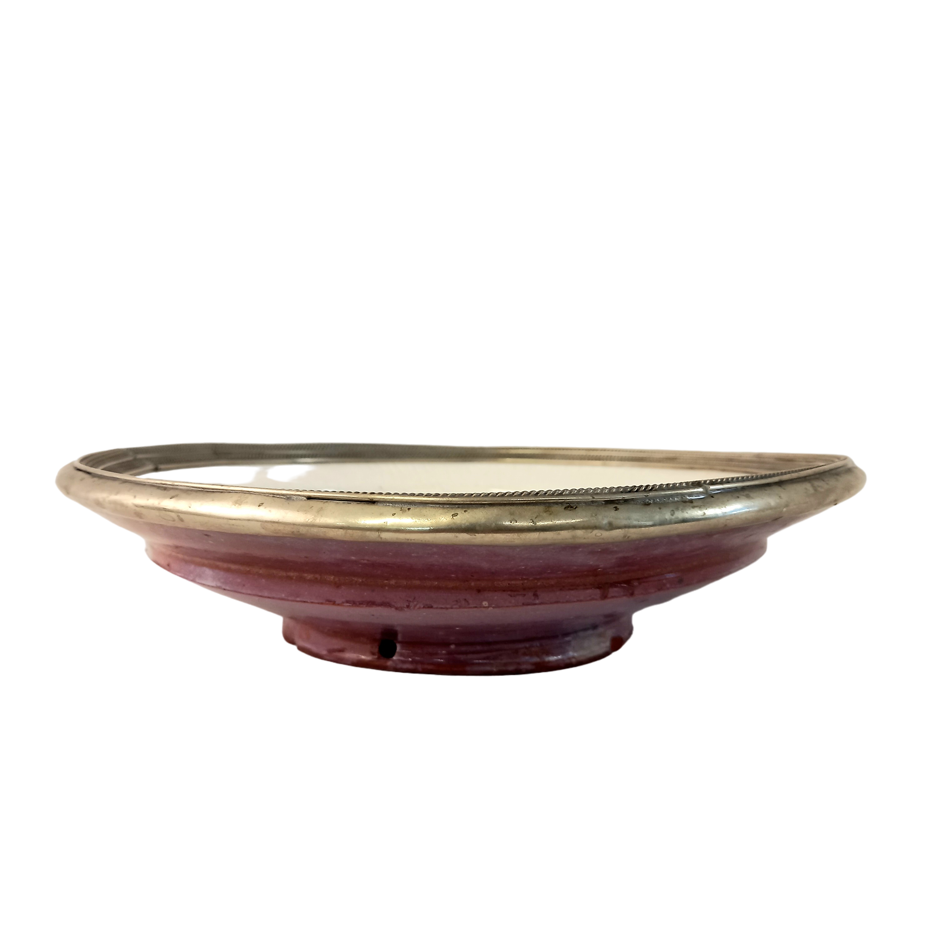 Voir photo 3 de Plat creux en grès vernis et émaillé, cerclé de métal argenté ouvragé Plat creux en grès vernis et émaillé, cerclé de métal argenté ouvragé Bon état reconditionné photo 3