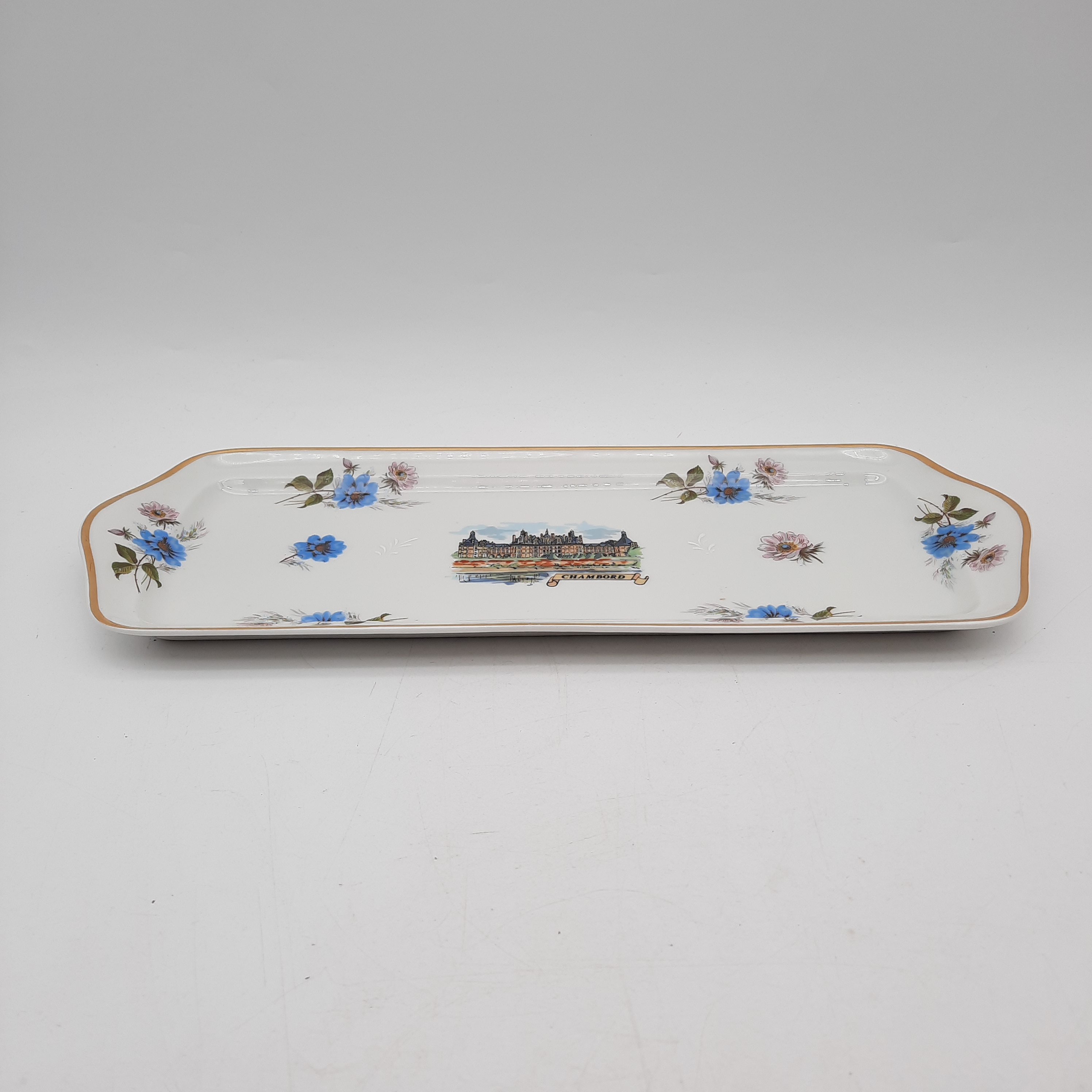 Voir photo 2 de Plat de décoration représentant Chambord, en porcelaine - Pillivuyt Plat de décoration représentant Chambord, en porcelaine - Pillivuyt Très bon état reconditionné photo 2