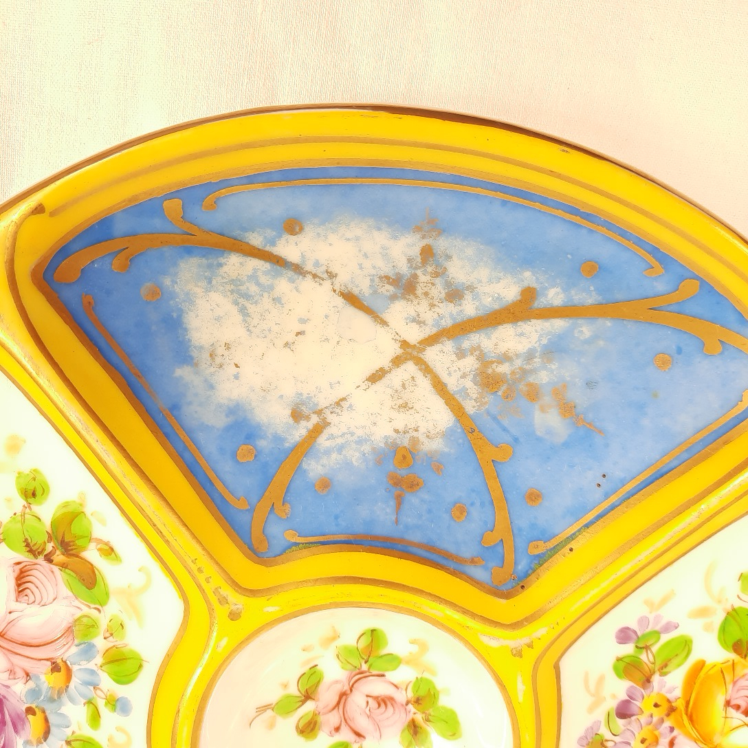 Voir photo 4 de Plat de présentation à 5 compartiments - style vintage chic. Plat de présentation à 5 compartiments - style vintage chic. Bon état reconditionné photo 4