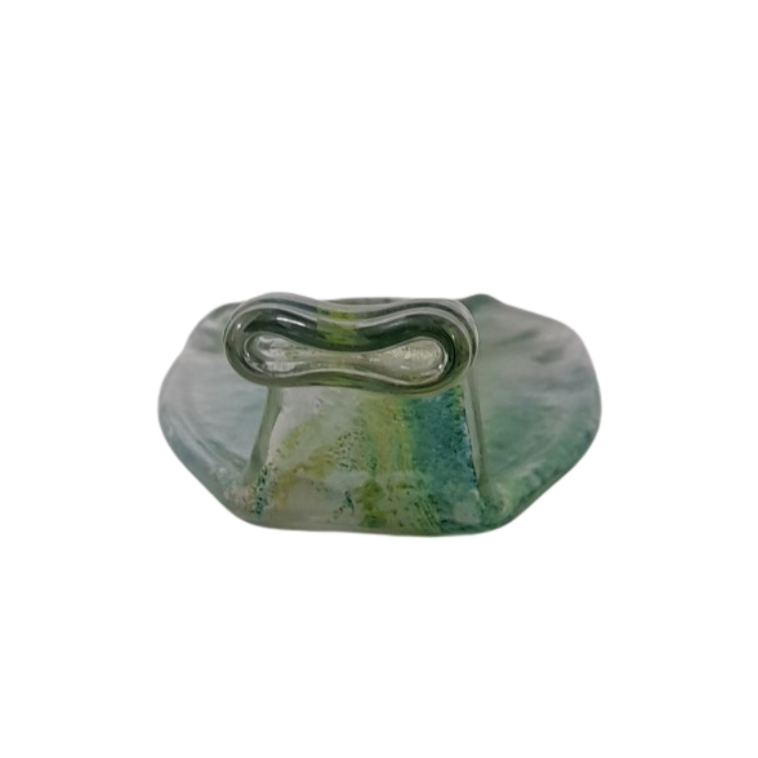 Voir photo 6 de Plat de présentation / Repose-cuillère design en verre upcyclé – Bouteille thermofondue artisanale Plat de présentation / Repose-cuillère design en verre upcyclé – Bouteille thermofondue artisanale Très bon état reconditionné photo 6