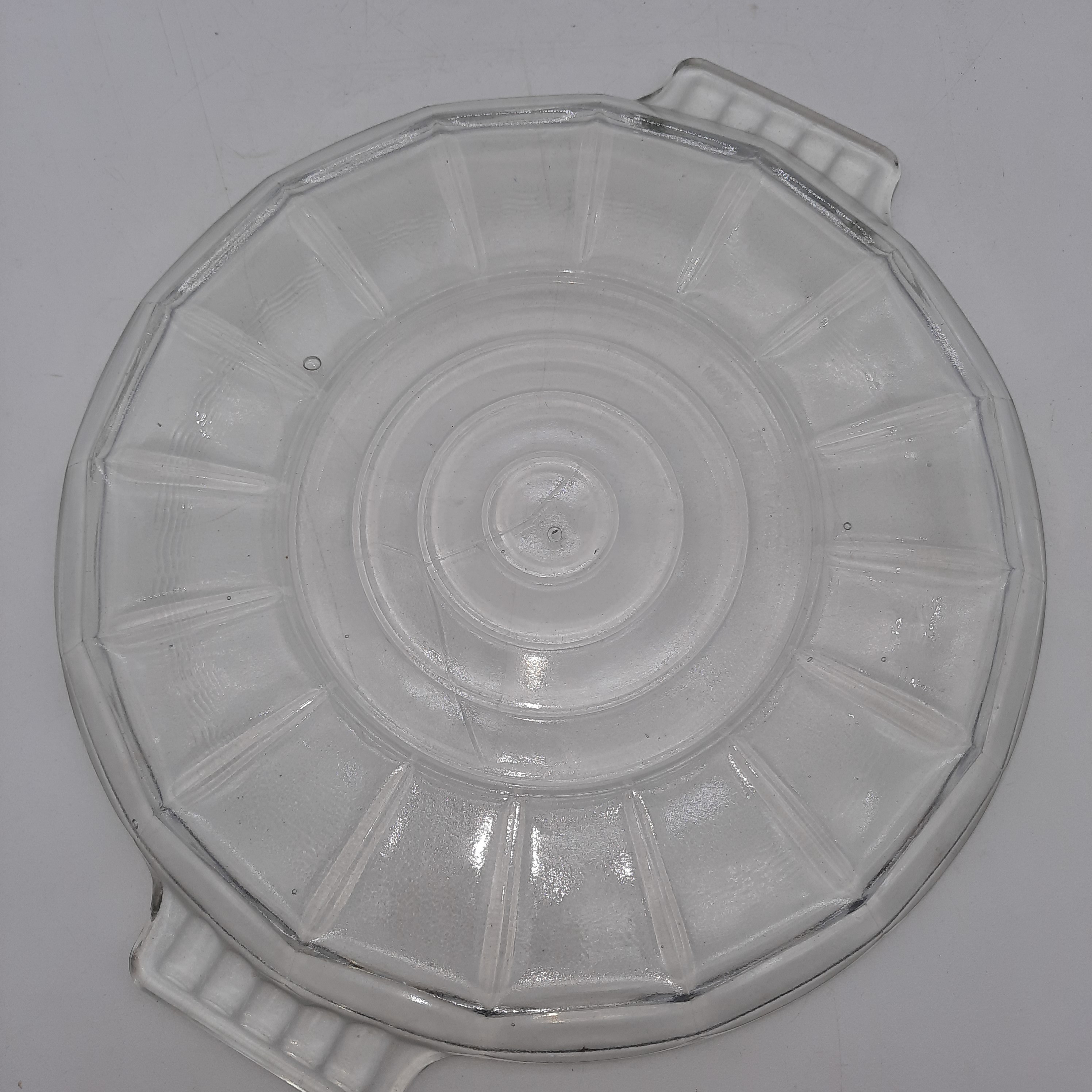 Voir photo 2 de Plat de service en verre Années 30 Plat de service en verre Années 30 Bon état reconditionné photo 2