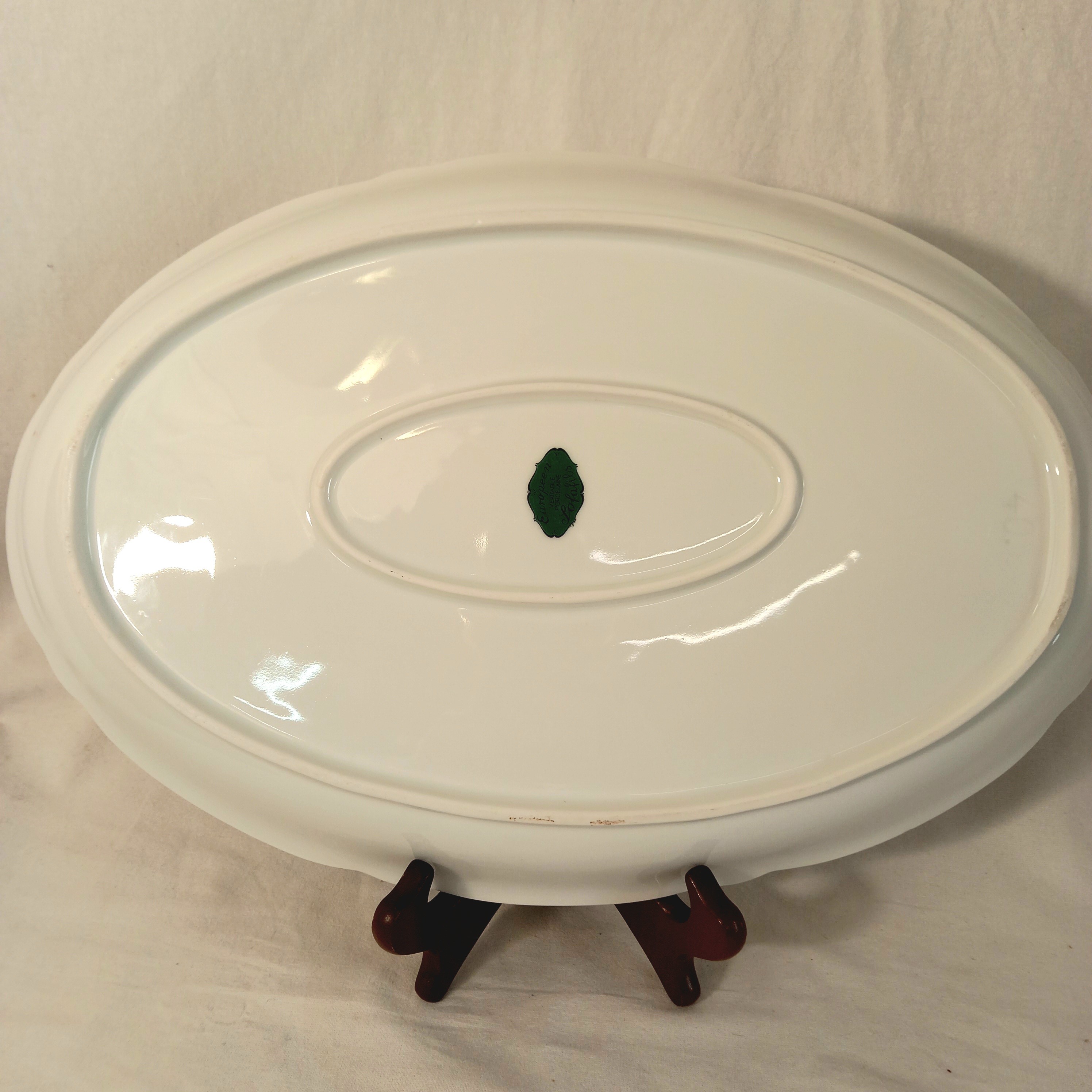 Voir photo 2 de Plat de service ovale en porcelaine de Limoges, manufacture Sofafils, motif "brochet" Plat de service ovale en porcelaine de Limoges, manufacture Sofafils, motif "brochet" Très bon état reconditionné photo 2