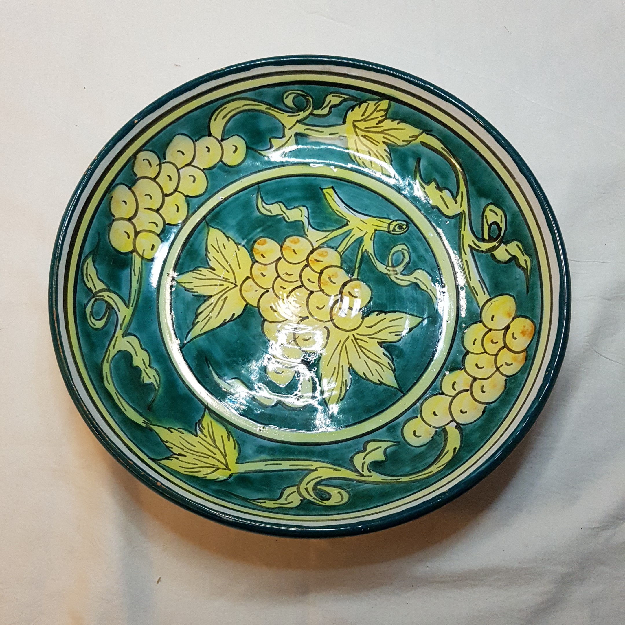 Acheter Plat décoratifs Bon état - 10,00 € Plat décoratifs Bon état reconditionné disponible sur Label Emmaüs