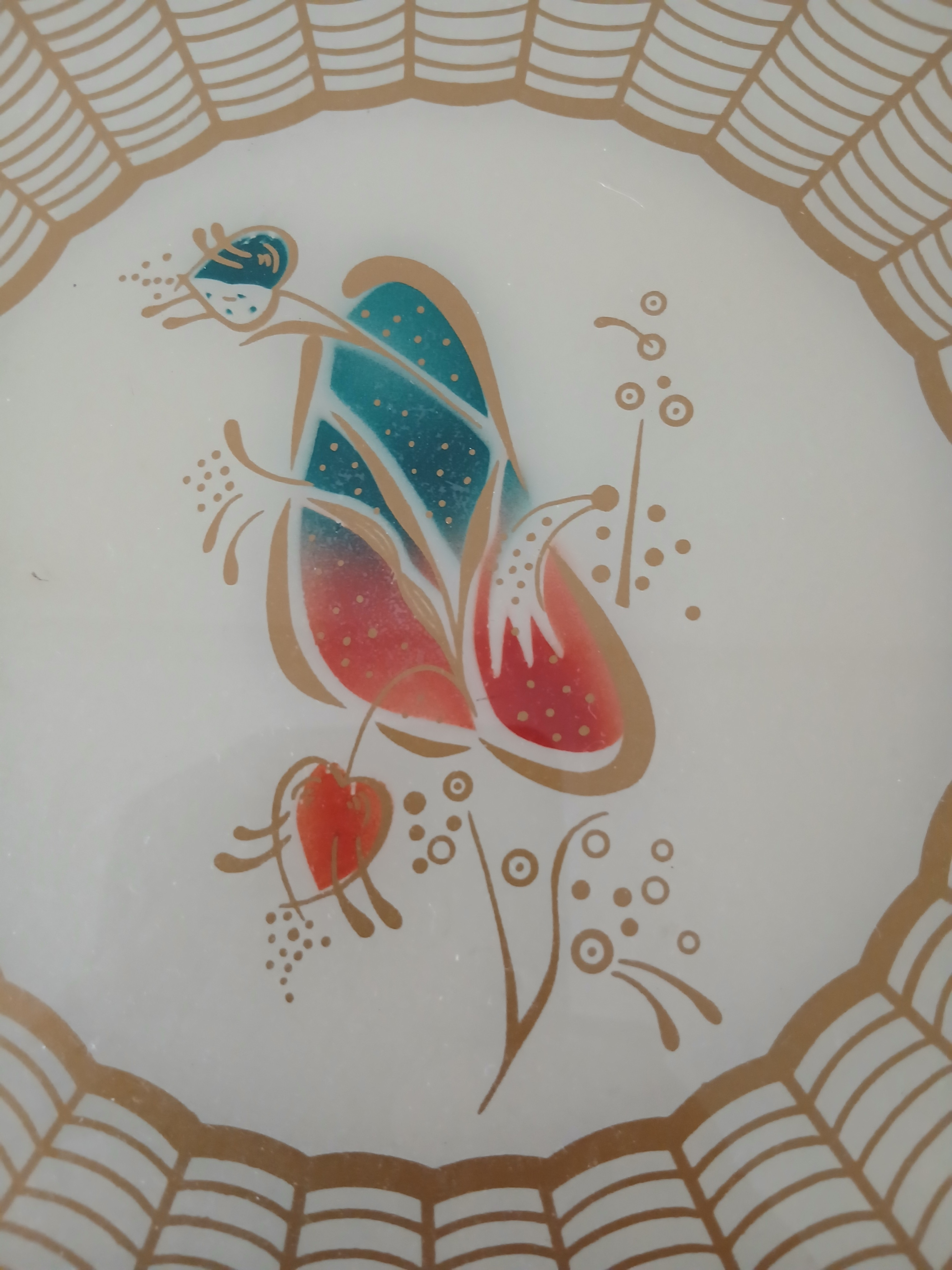 Voir photo 2 de Plat rond à gateaux ou fromage en métal. Plat rond à gateaux ou fromage en métal. Très bon état reconditionné photo 2