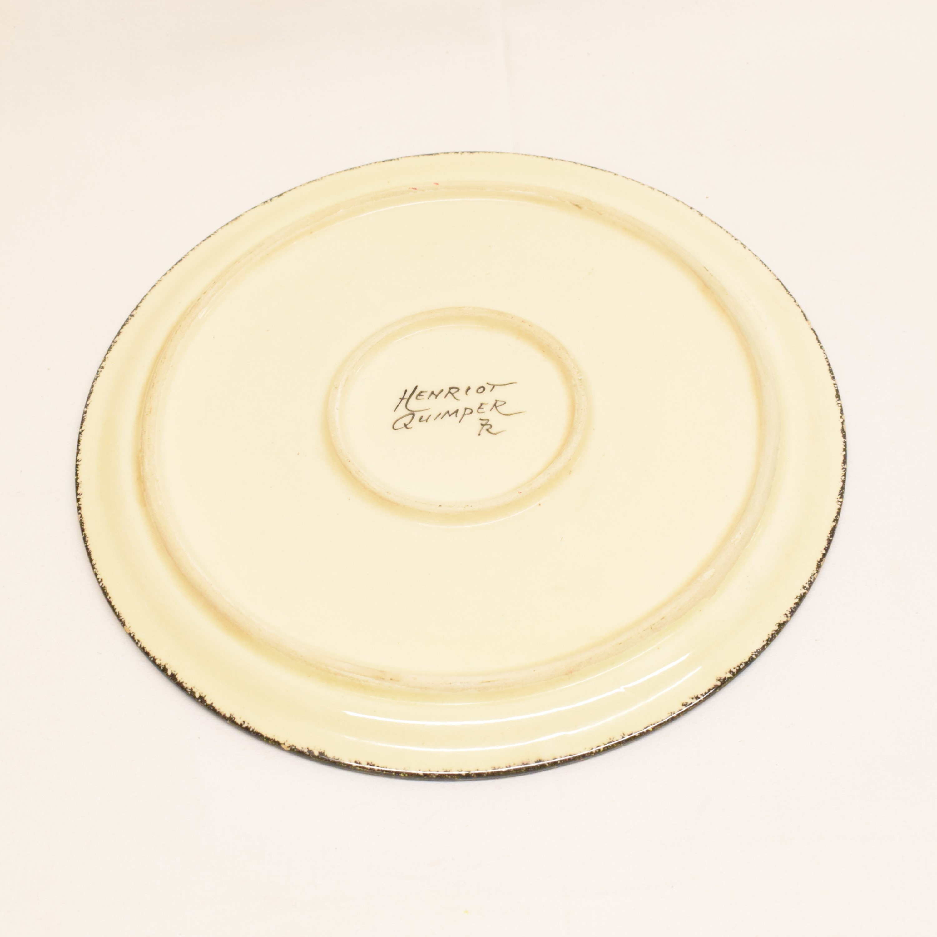 Voir photo 4 de Plat rond en faïence Henriot Quimper Plat rond en faïence Henriot Quimper Bon état reconditionné photo 4