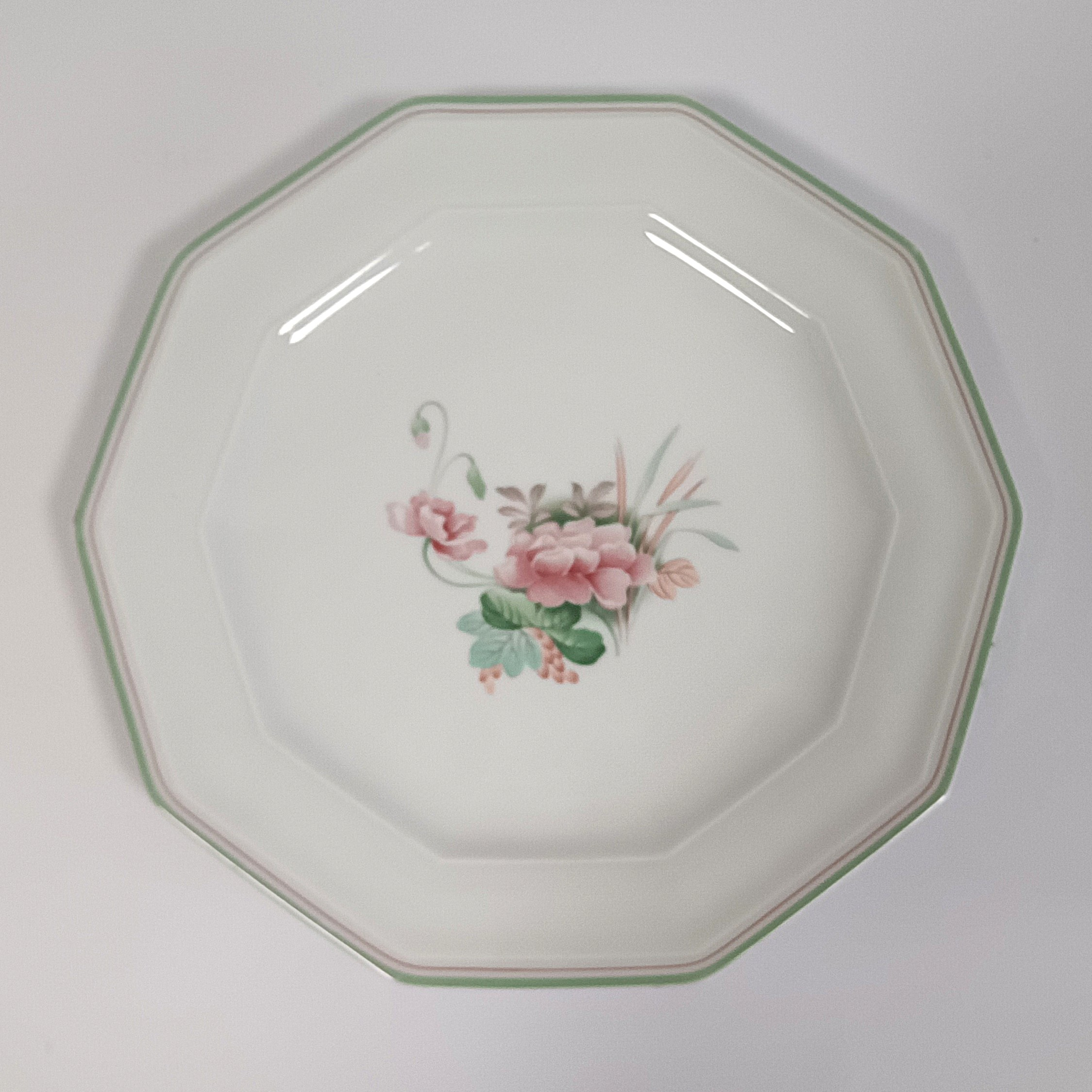 Voir photo 5 de Plat rond et plat ovale en porcelaine Limoges Union Limousine – décor grand feu Plat rond et plat ovale en porcelaine Limoges Union Limousine – décor grand feu reconditionné photo 5