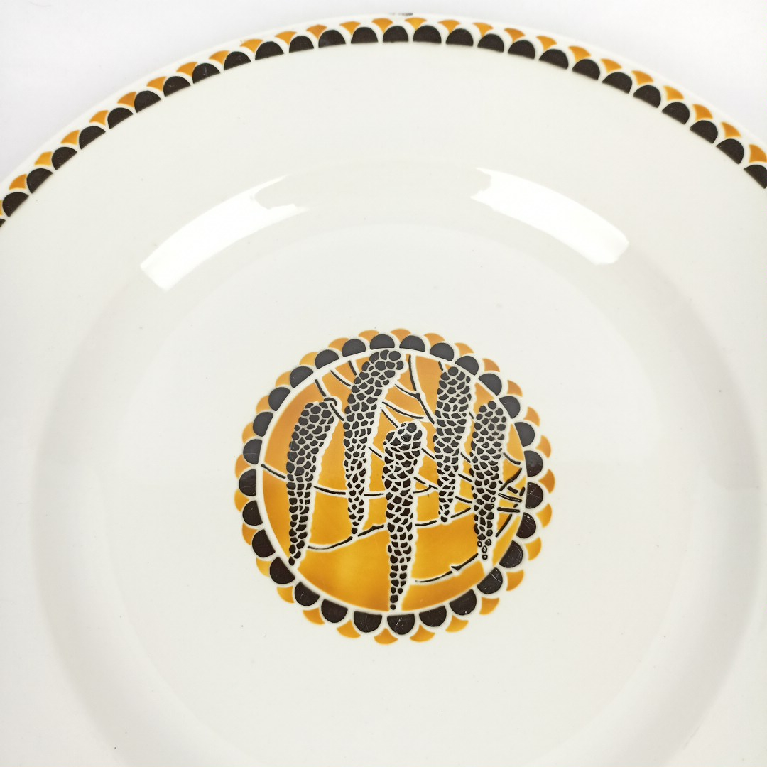 Voir photo 4 de Plat rond modèle "Nomeny" en faïence de Sarreguemines Plat rond modèle "Nomeny" en faïence de Sarreguemines Bon état reconditionné photo 4