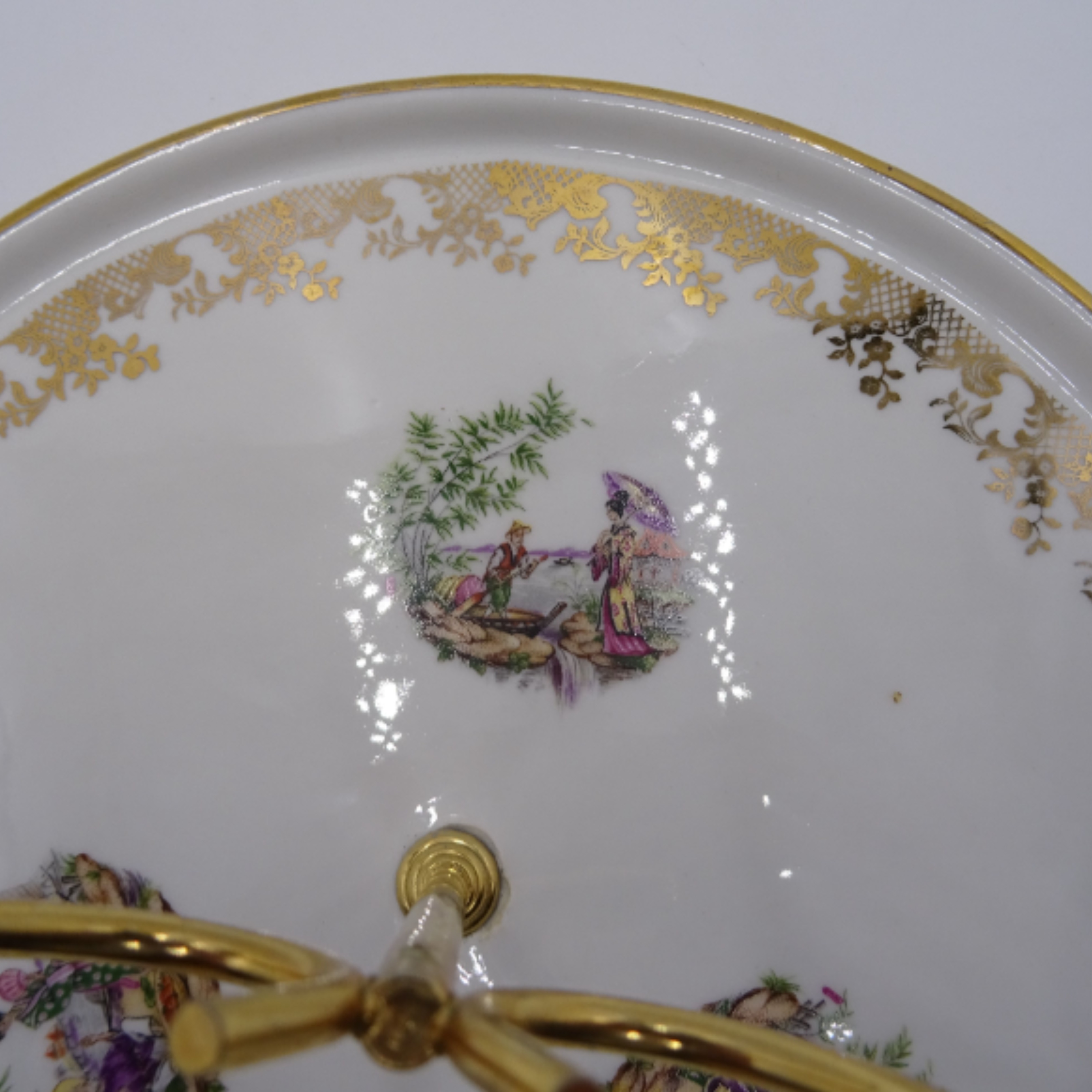 Voir photo 6 de Plateau a fromage vintage en porcelaine. Plateau a fromage vintage en porcelaine. Bon état reconditionné photo 6