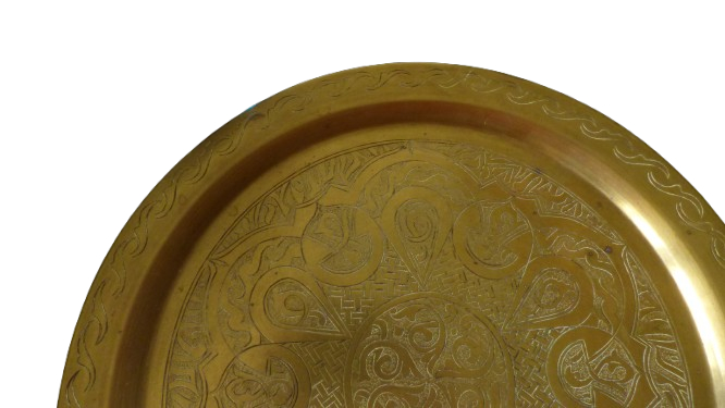 Voir photo 4 de Plateau oriental en laiton (39 cm de diamètre) Plateau oriental en laiton (39 cm de diamètre) Bon état reconditionné photo 4