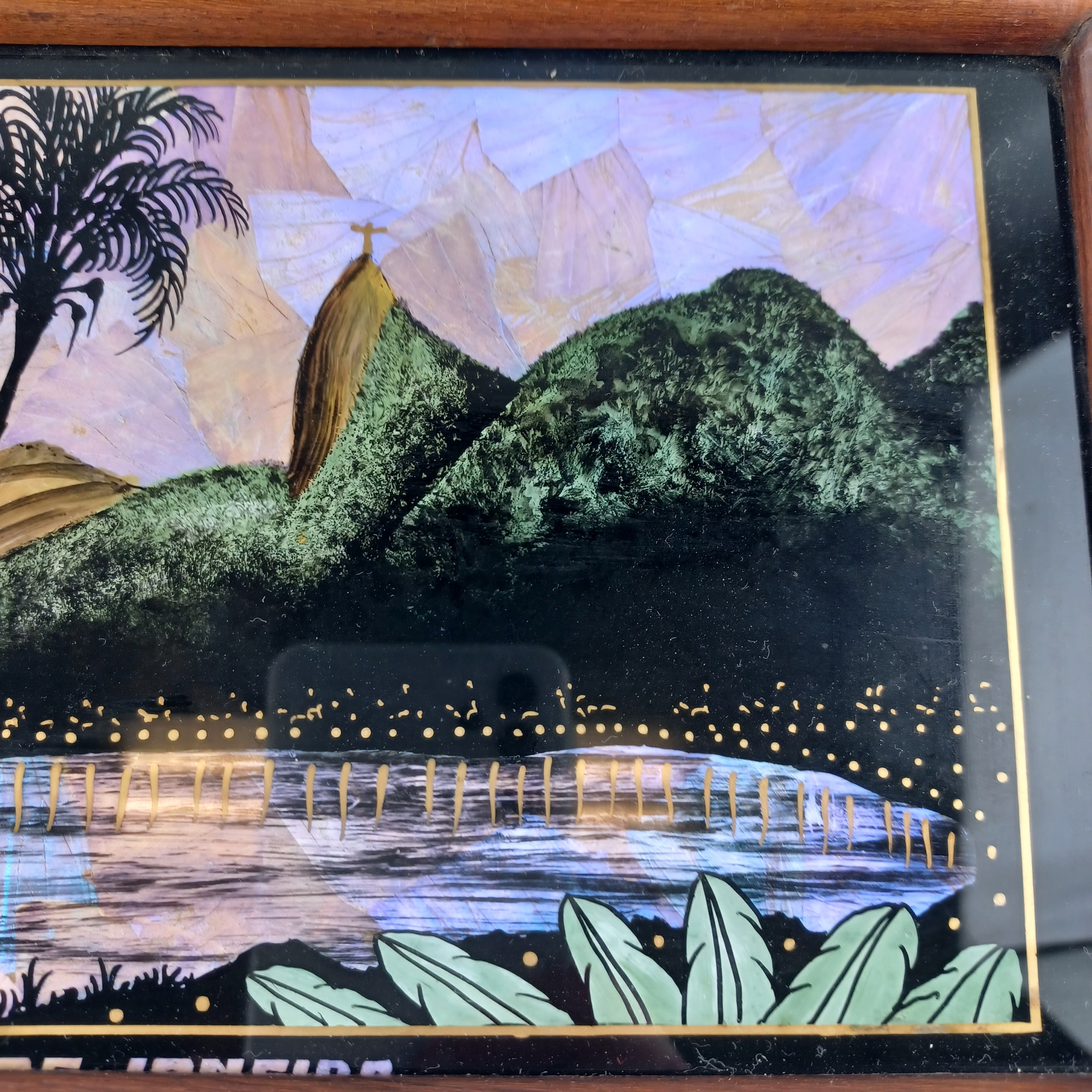 Voir photo 4 de Plateau souvenir vintage en bois à décor artisanal sous verre en ailes de papillons véritables de Rio de Janeiro de 37x18 cm Plateau souvenir vintage en bois à décor artisanal sous verre en ailes de papillons véritables de Rio de Janeiro de 37x18 cm reconditionné photo 4