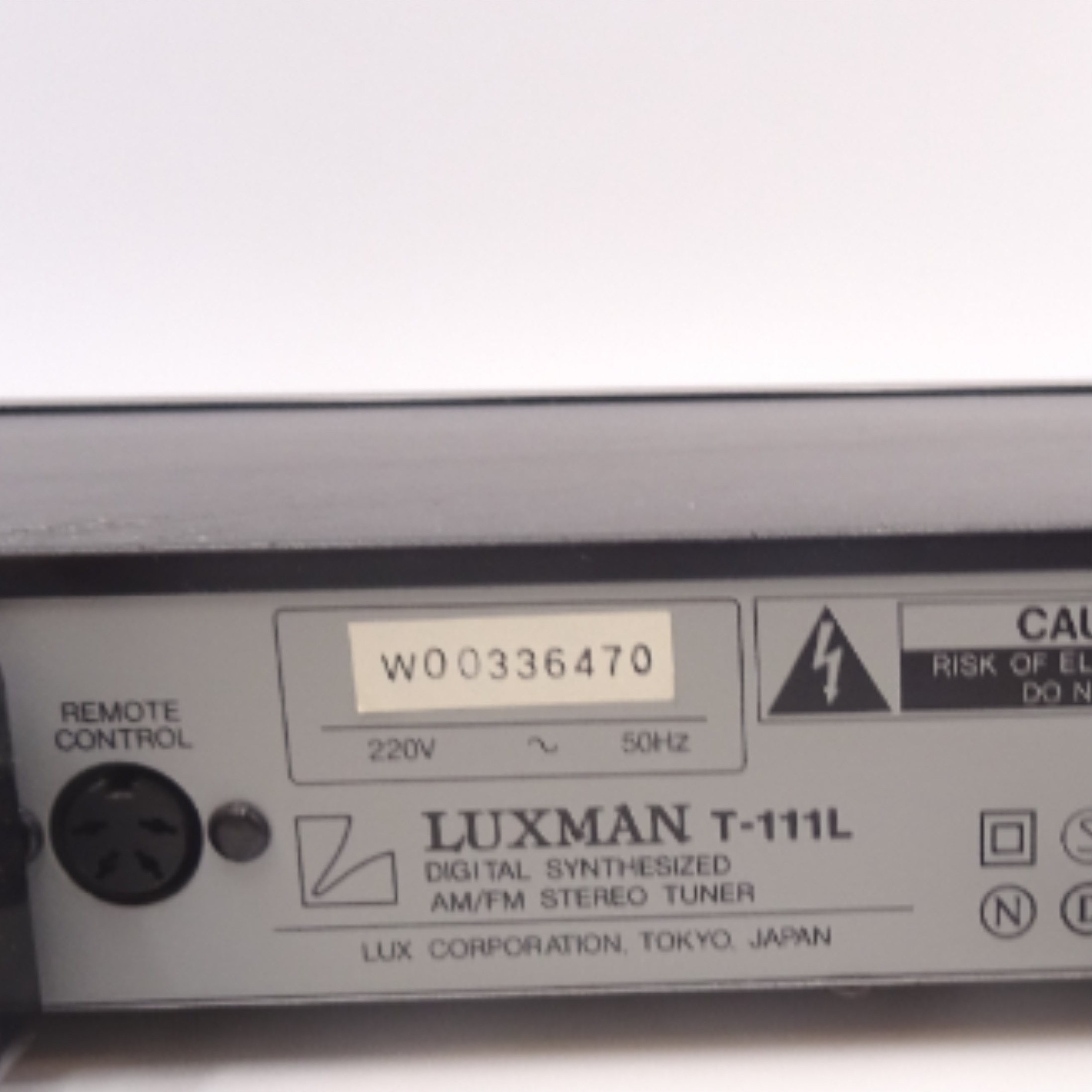 Voir photo 7 de Platine LUXMAN tuner am/fm stéréo T-111L Platine LUXMAN tuner am/fm stéréo T-111L État correct reconditionné photo 7