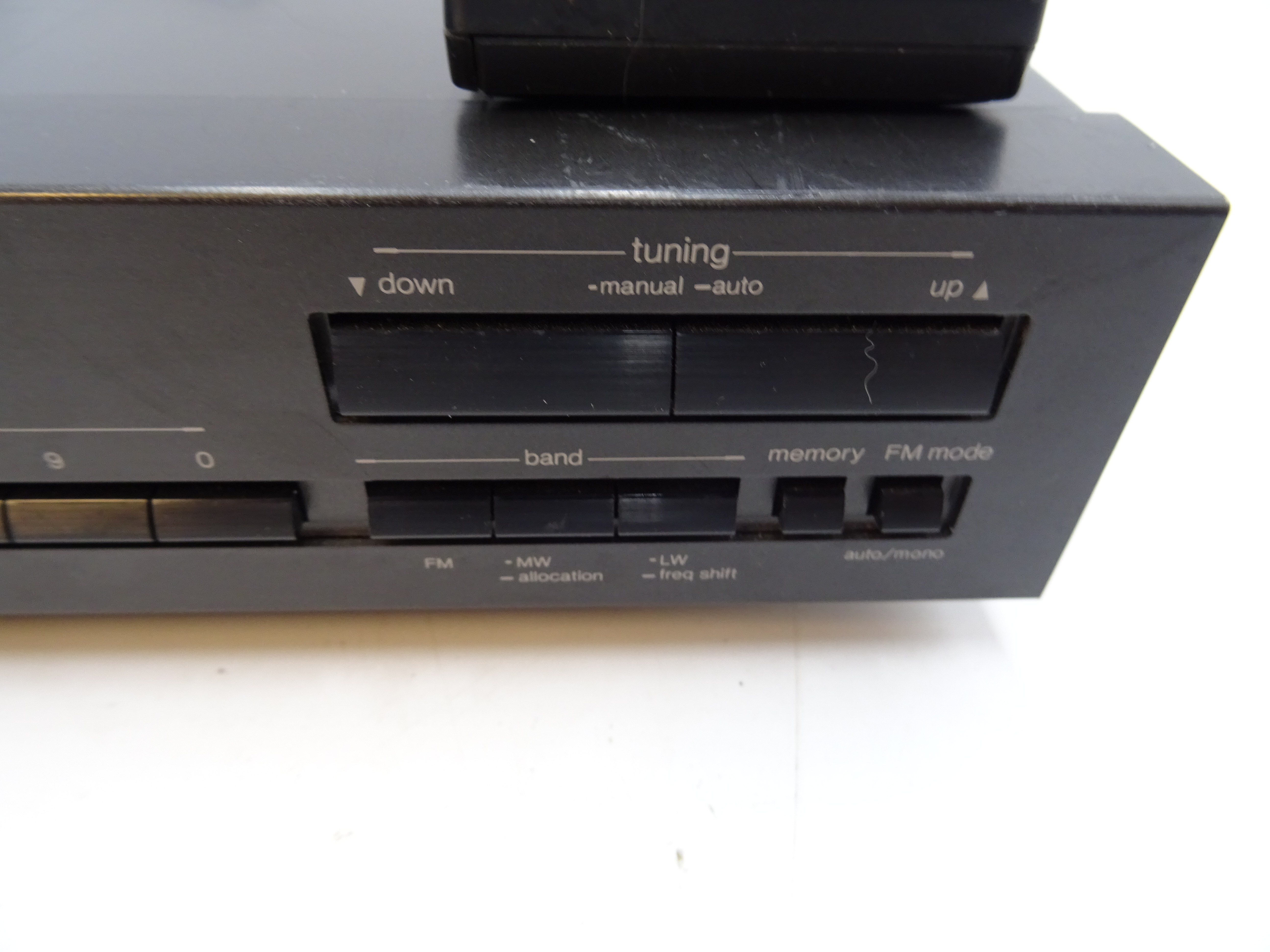 Voir photo 3 de Platine tuner Technics ST-610L. Platine tuner Technics ST-610L. Bon état reconditionné photo 3