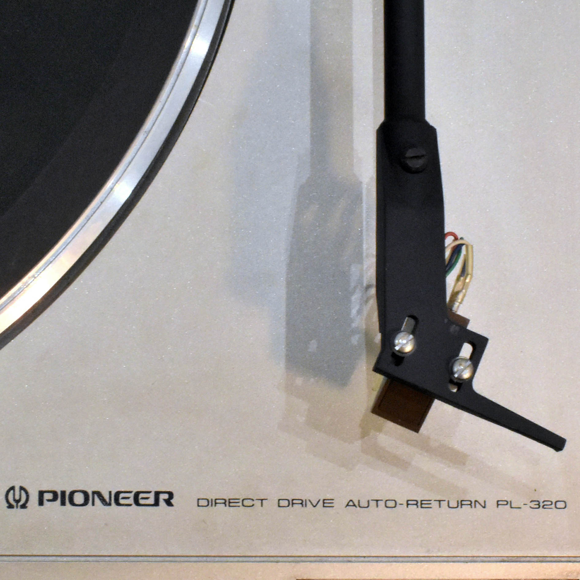 Voir photo 8 de Platine Vinyle Direct Drive Japonaise - Pioneer™ PL 320 Platine Vinyle Direct Drive Japonaise - Pioneer™ PL 320 reconditionné photo 8
