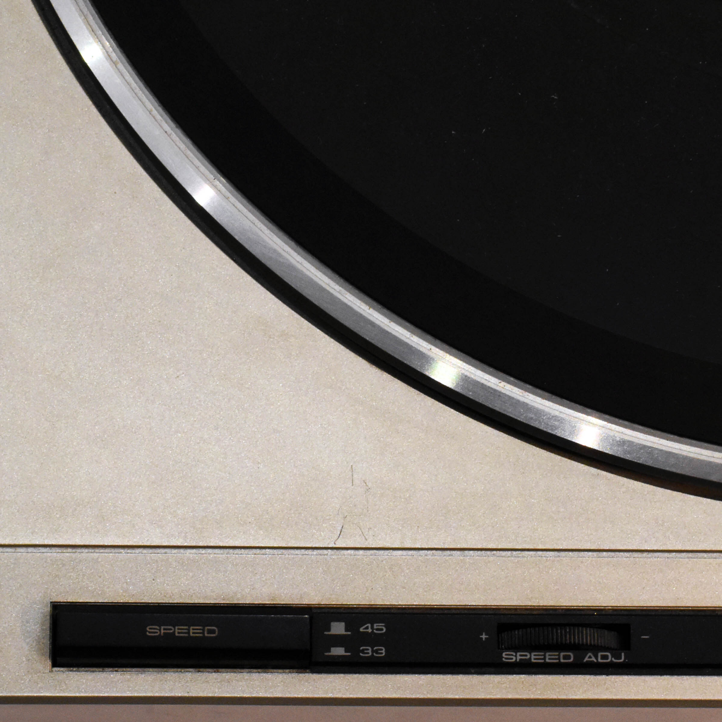 Voir photo 9 de Platine Vinyle Direct Drive Japonaise - Pioneer™ PL 320 Platine Vinyle Direct Drive Japonaise - Pioneer™ PL 320 reconditionné photo 9