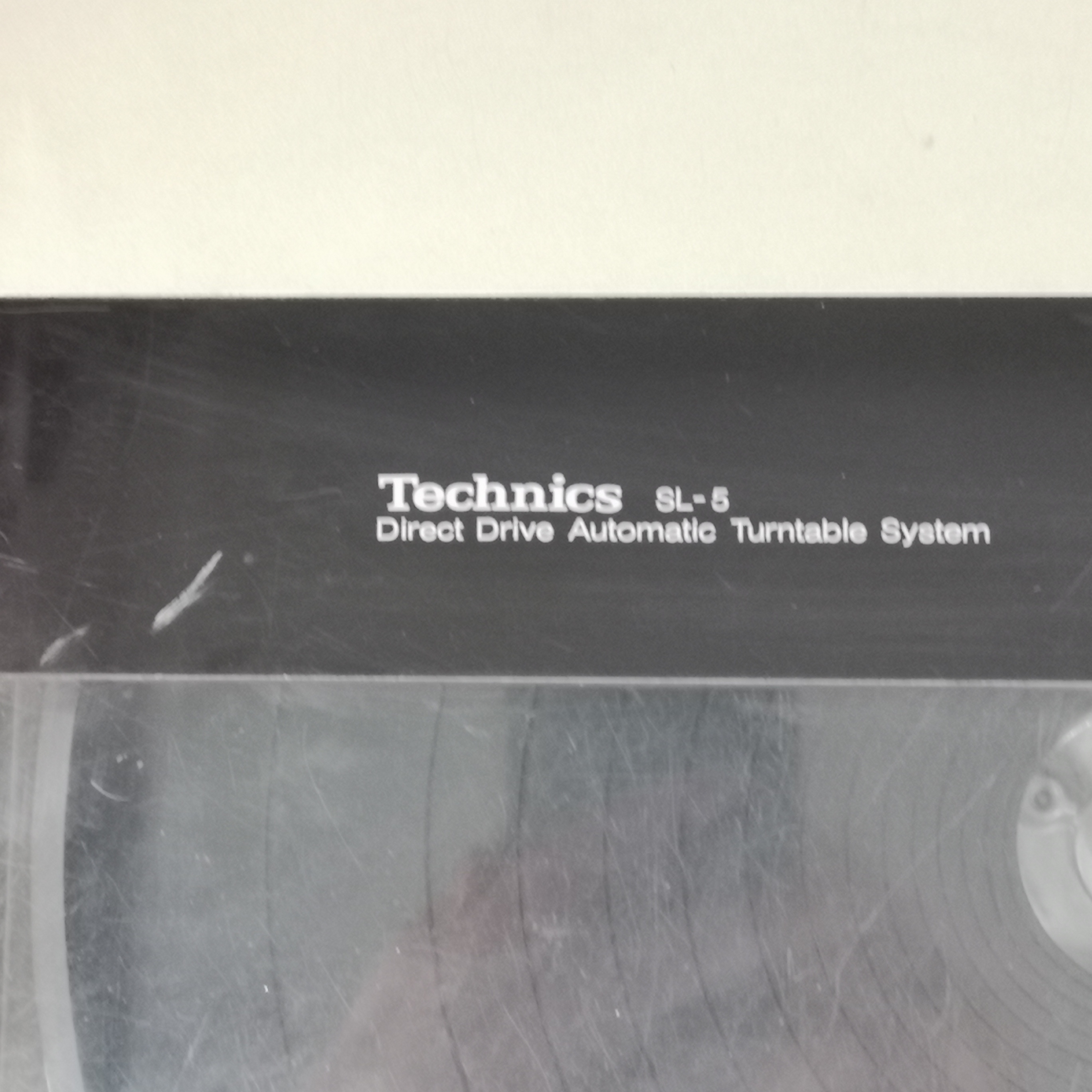Voir photo 2 de Platine Vinyle TECHNICS SL-5 automatique à bras tangentiel 1982 Platine Vinyle TECHNICS SL-5 automatique à bras tangentiel 1982 Bon état reconditionné photo 2