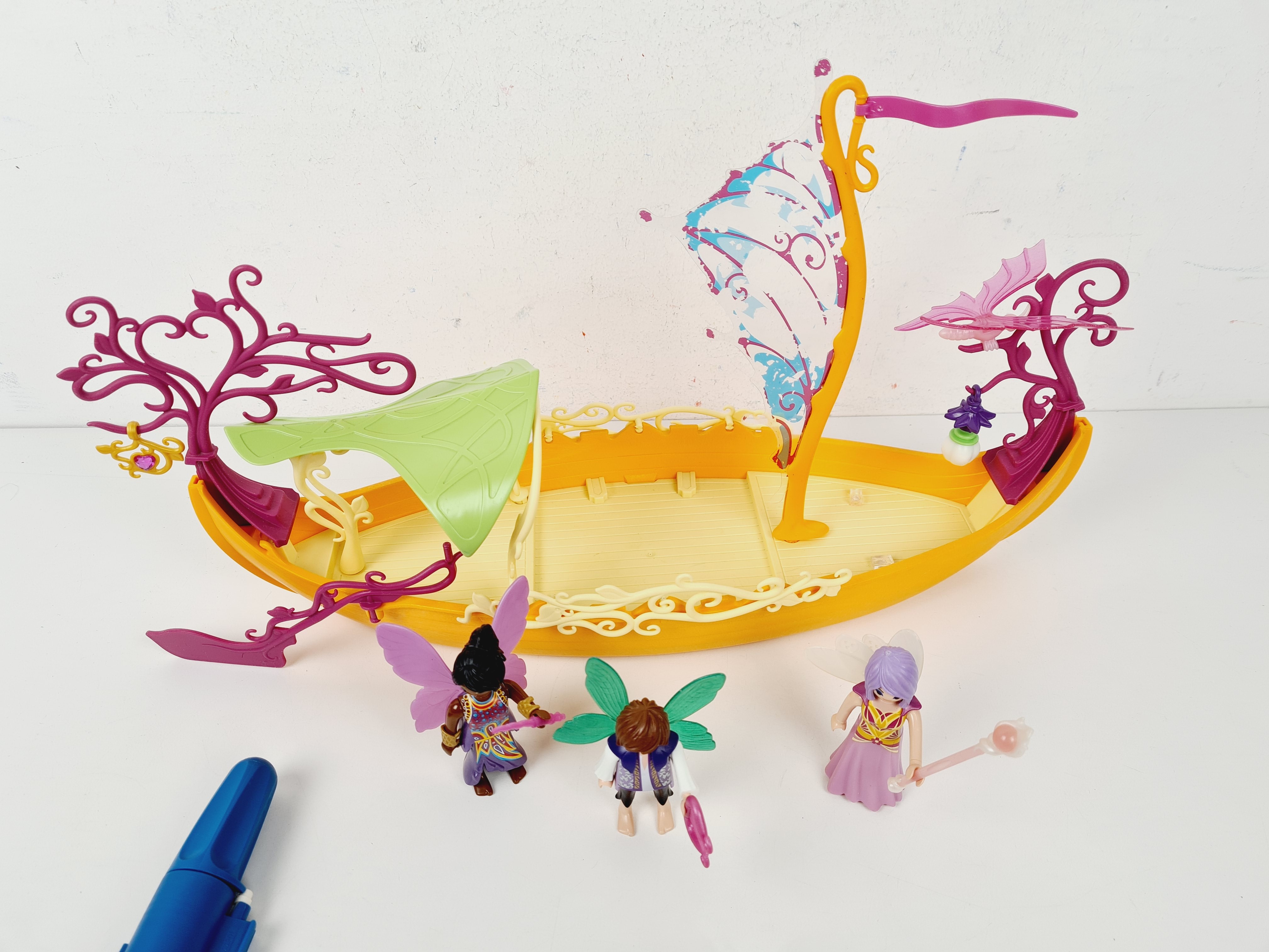 Voir photo 2 de Playmobil 9133 Bateau des fées enchanté Fairies Playmobil 9133 Bateau des fées enchanté Fairies Bon état reconditionné photo 2