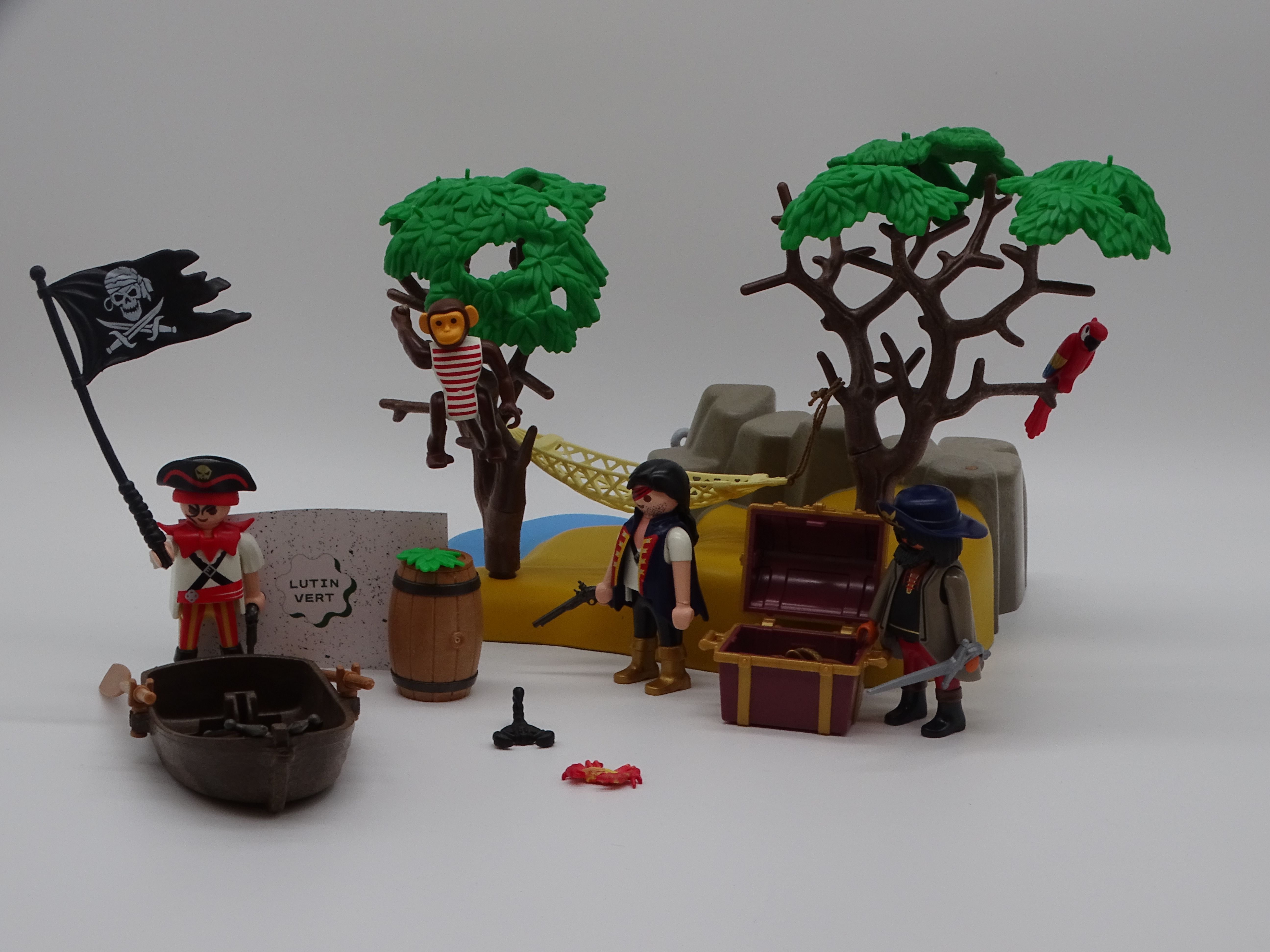 Voir photo 2 de Playmobil pièce unique « Île aux Pirates » d'occasion PLAYMOBIL - Dès 4 ans | Ref 13039 Playmobil pièce unique « Île aux Pirates » d'occasion PLAYMOBIL - Dès 4 ans | Ref 13039 Très bon état reconditionné photo 2
