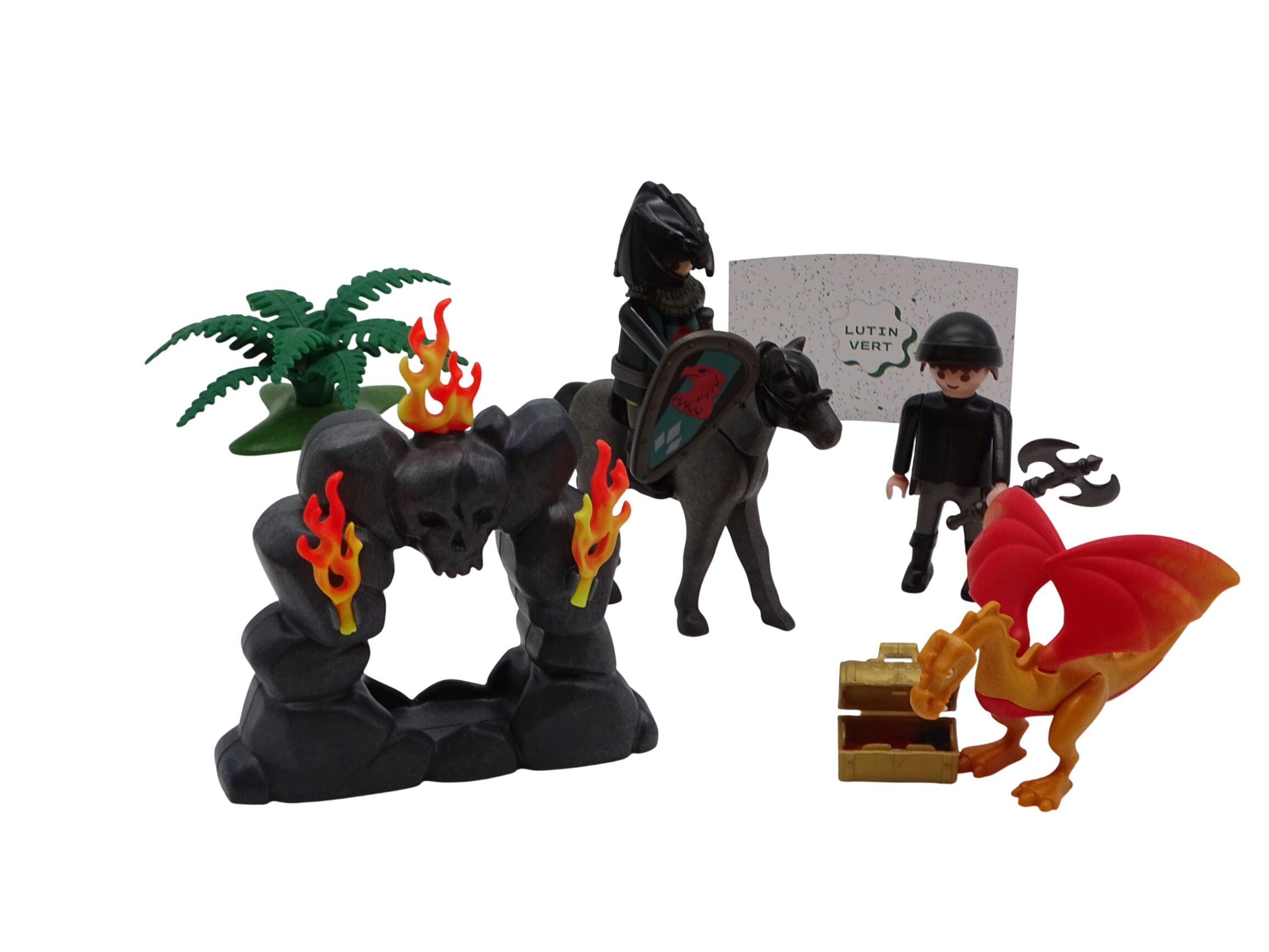 Playmobil set unique « Le Chevalier noir et le Dragon » d'occasion PLAYMOBIL - Dès 4 ans | Ref 13082 Très bon état - 15,00 € Playmobil set unique « Le Chevalier noir et le Dragon » d'occasion PLAYMOBIL - Dès 4 ans | Ref 13082 Très bon état reconditionné disponible sur Label Emmaüs