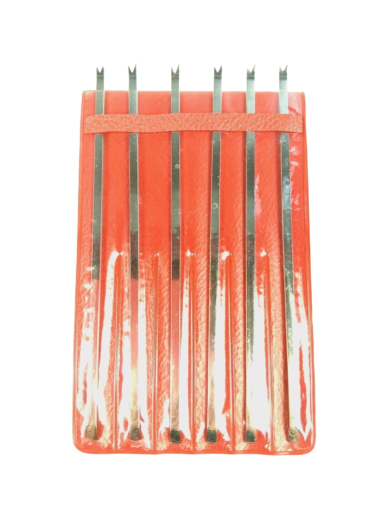 Pochette de 6 piques à crustacés en inox Très bon état - 12,00 € Pochette de 6 piques à crustacés en inox Très bon état reconditionné disponible sur Label Emmaüs