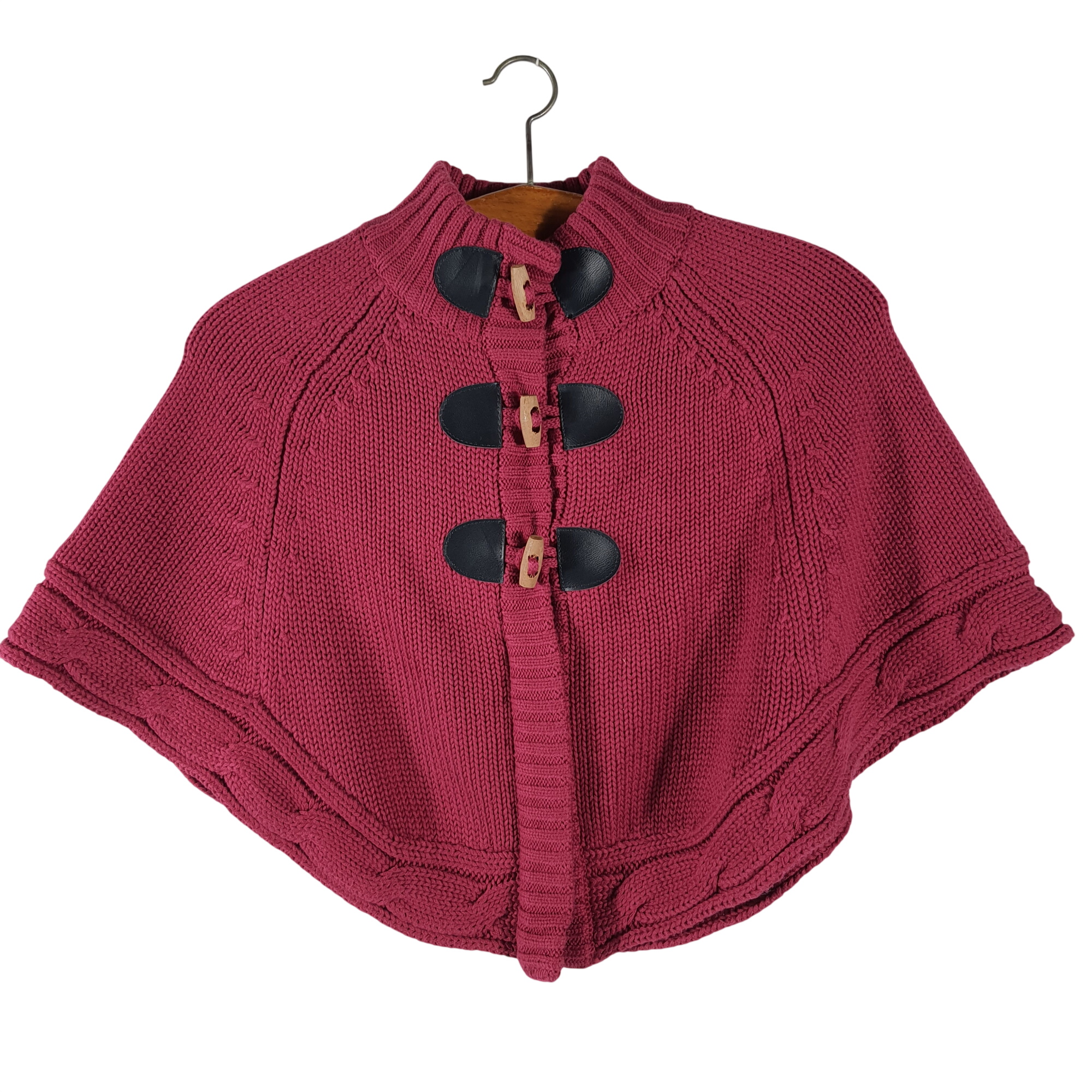Acheter Poncho fushia - HUBLOT - 4 ans Très bon état - 10,00 € Poncho fushia - HUBLOT - 4 ans Très bon état reconditionné disponible sur Label Emmaüs