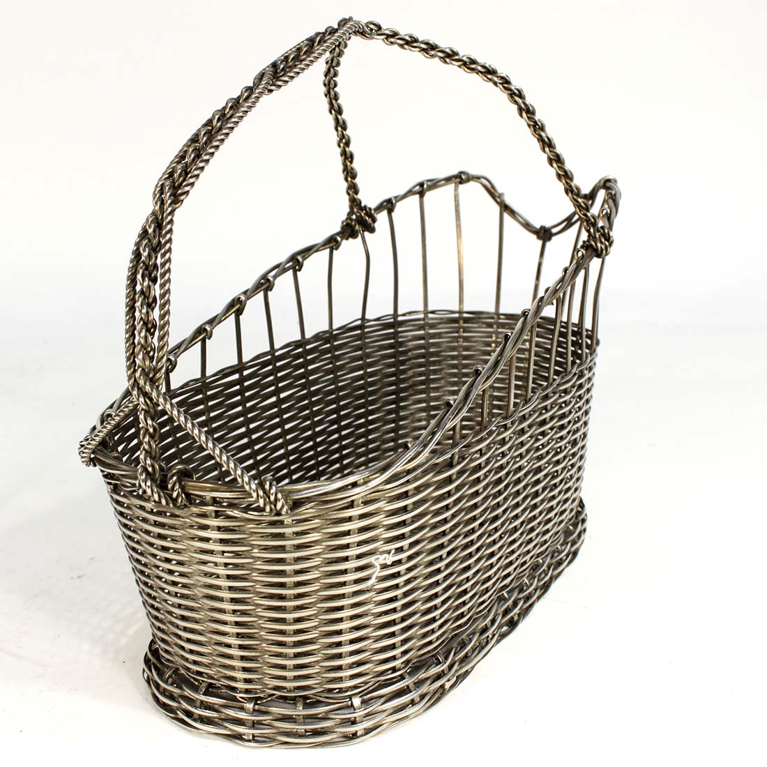 Porte bouteille en métal argenté Bon état - 20,00 € Porte bouteille en métal argenté Bon état reconditionné disponible sur Label Emmaüs
