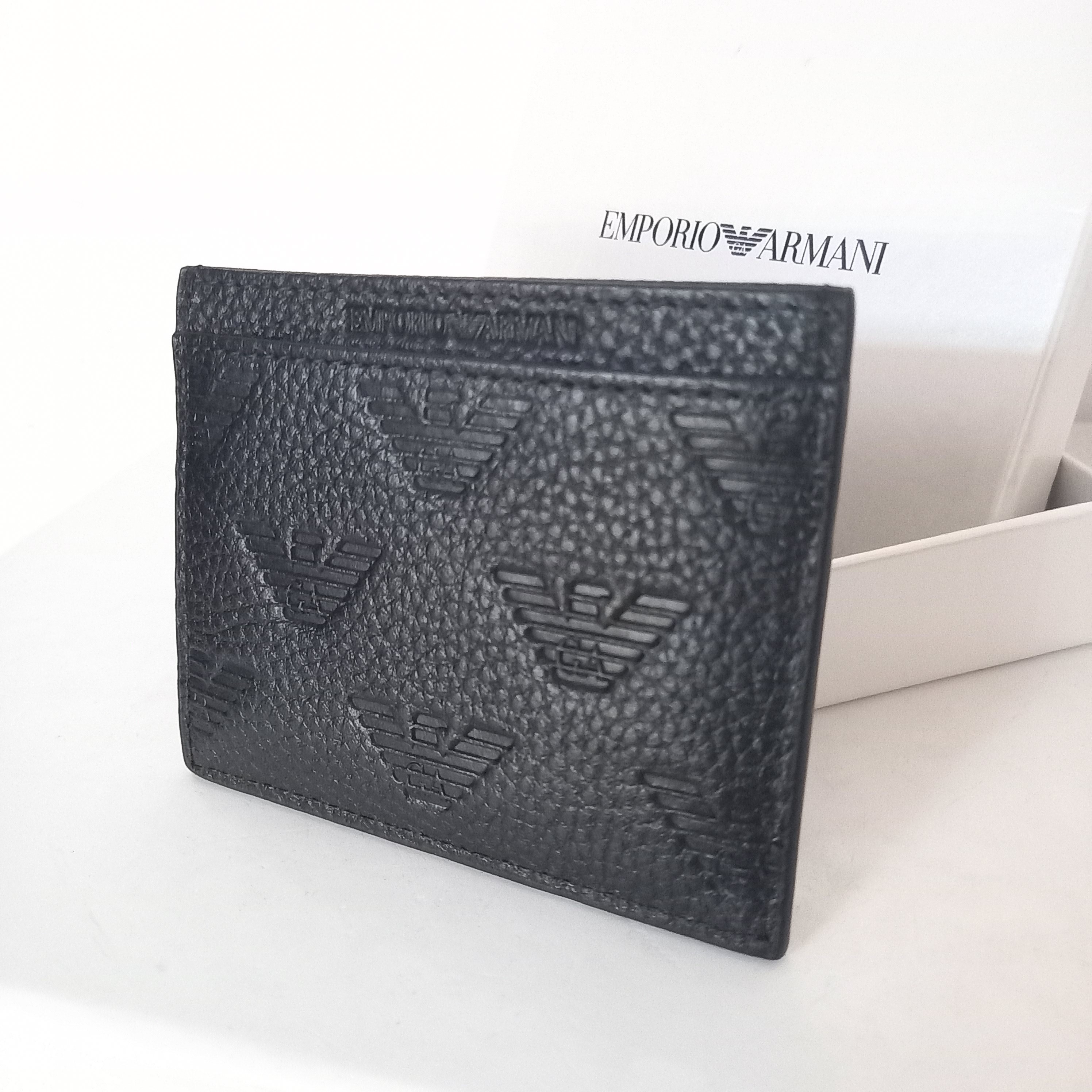 Voir photo 2 de Porte carte noir Emporio Armani Porte carte noir Emporio Armani Très bon état reconditionné photo 2