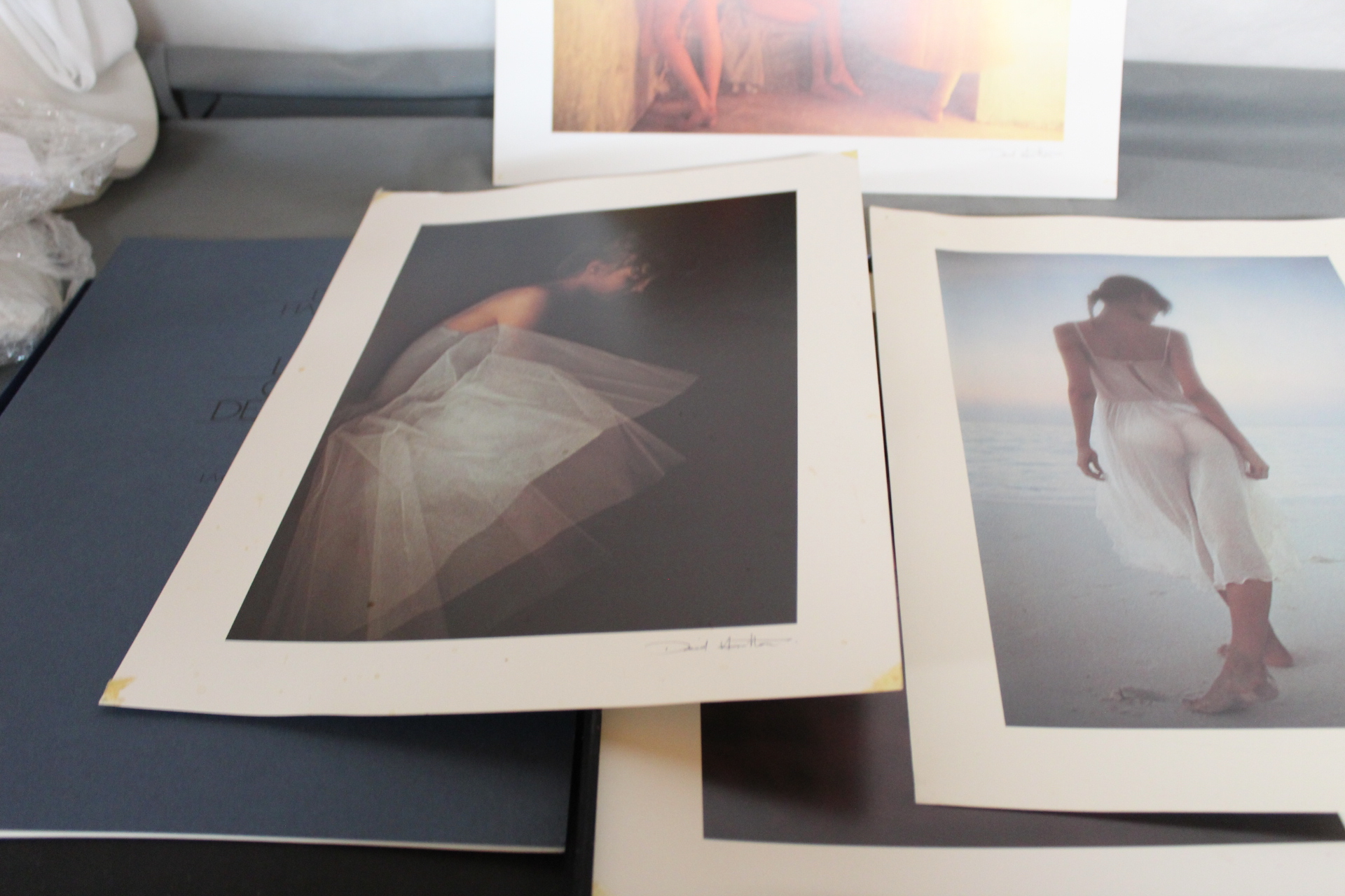 Voir photo 3 de PORTE FOLIO DAVIS HAMILTON 1979 PORTE FOLIO DAVIS HAMILTON 1979 État correct reconditionné photo 3