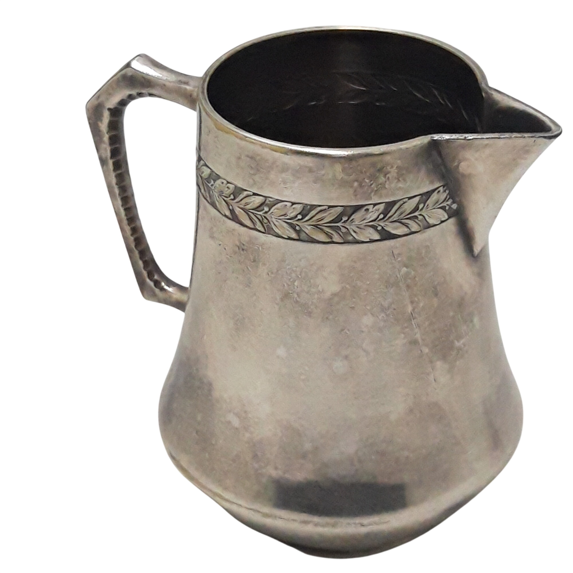Pot à lait ancien en métal argenté Bon état - 23,00 € Pot à lait ancien en métal argenté Bon état reconditionné disponible sur Label Emmaüs