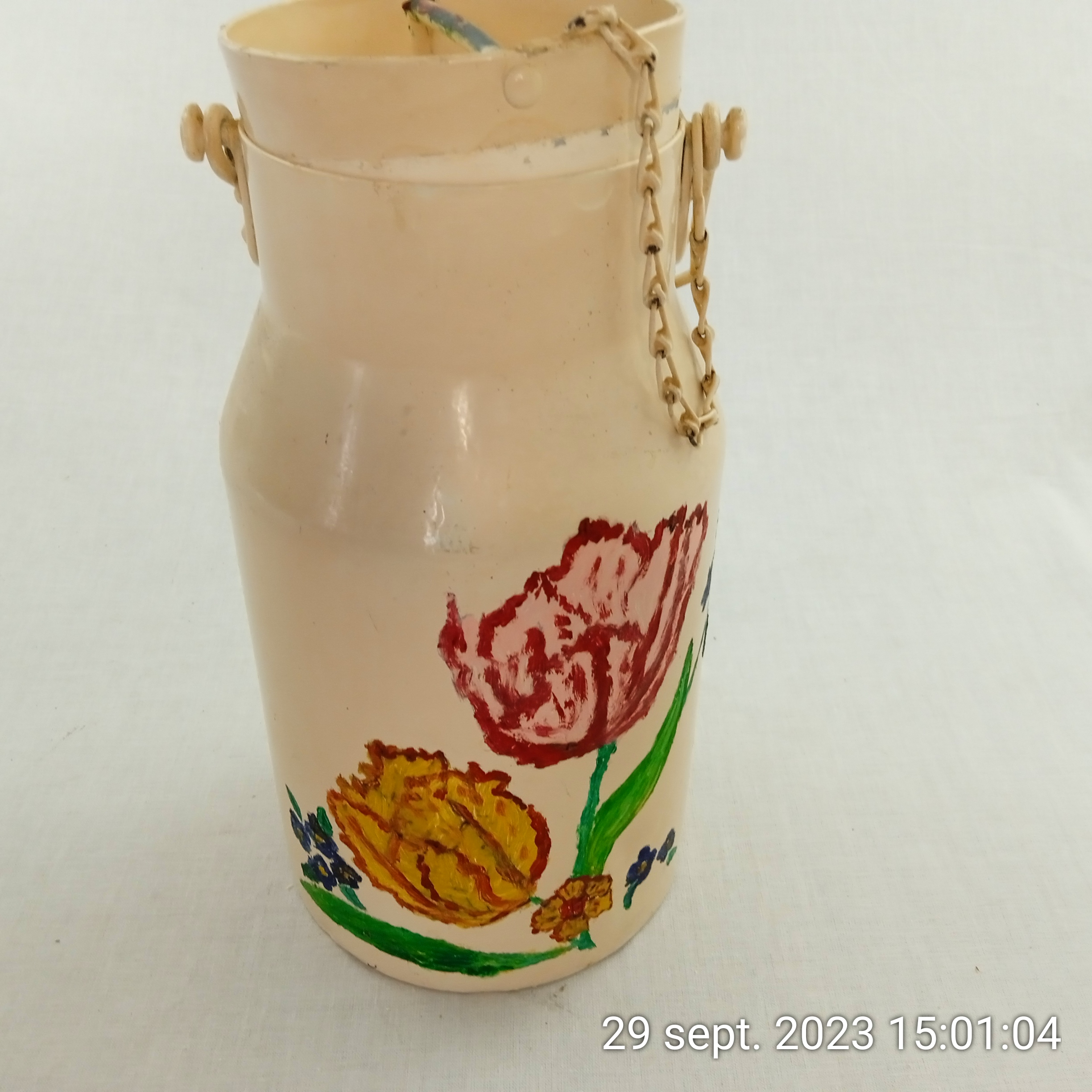 Voir photo 4 de Pot à lait en alu peint à la main avec motifs Cuisine de ferme des années 1930 Pot à lait en alu peint à la main avec motifs Cuisine de ferme des années 1930 Bon état reconditionné photo 4