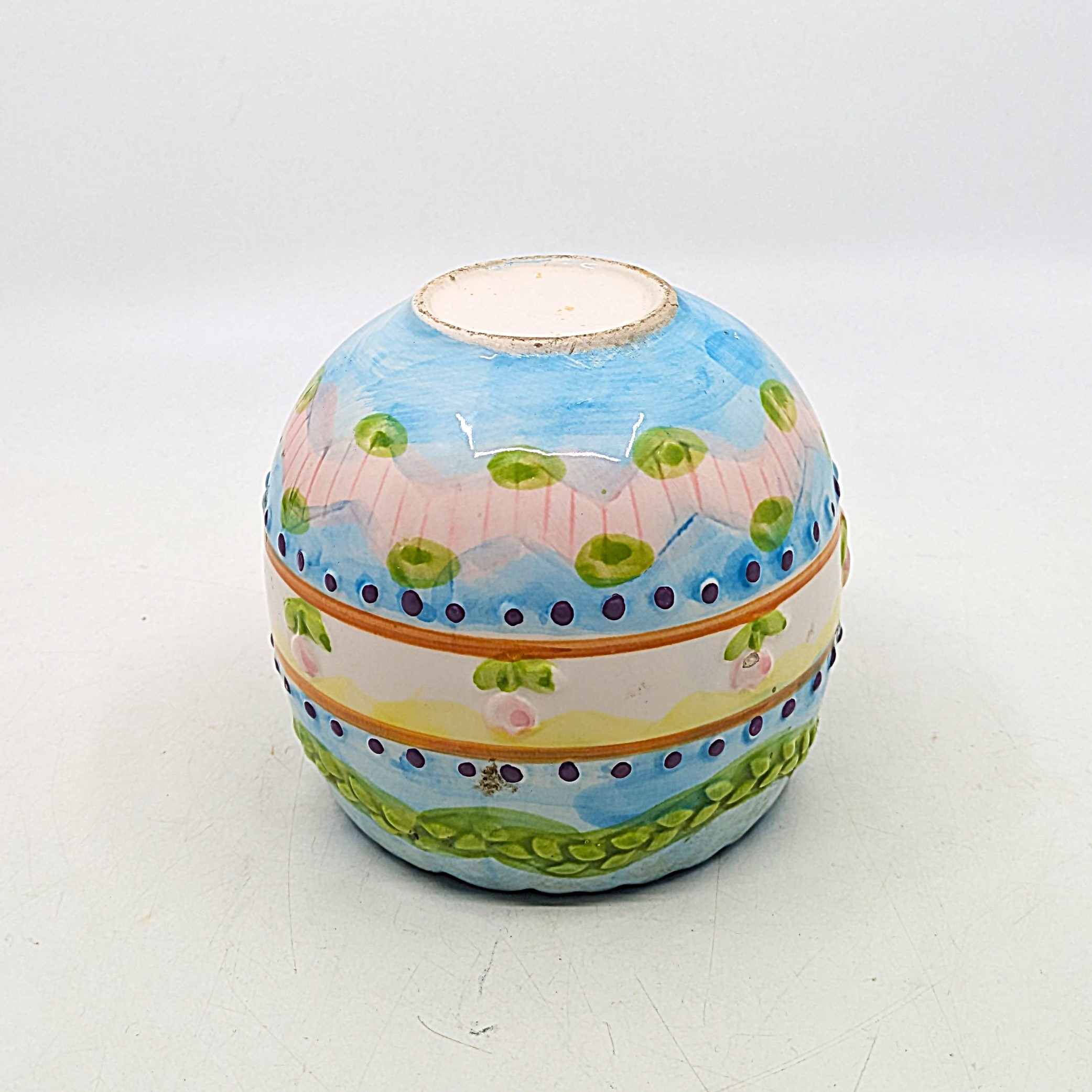 Voir photo 3 de Pot en céramique décor peint main motifs floraux Pot en céramique décor peint main motifs floraux Très bon état reconditionné photo 3