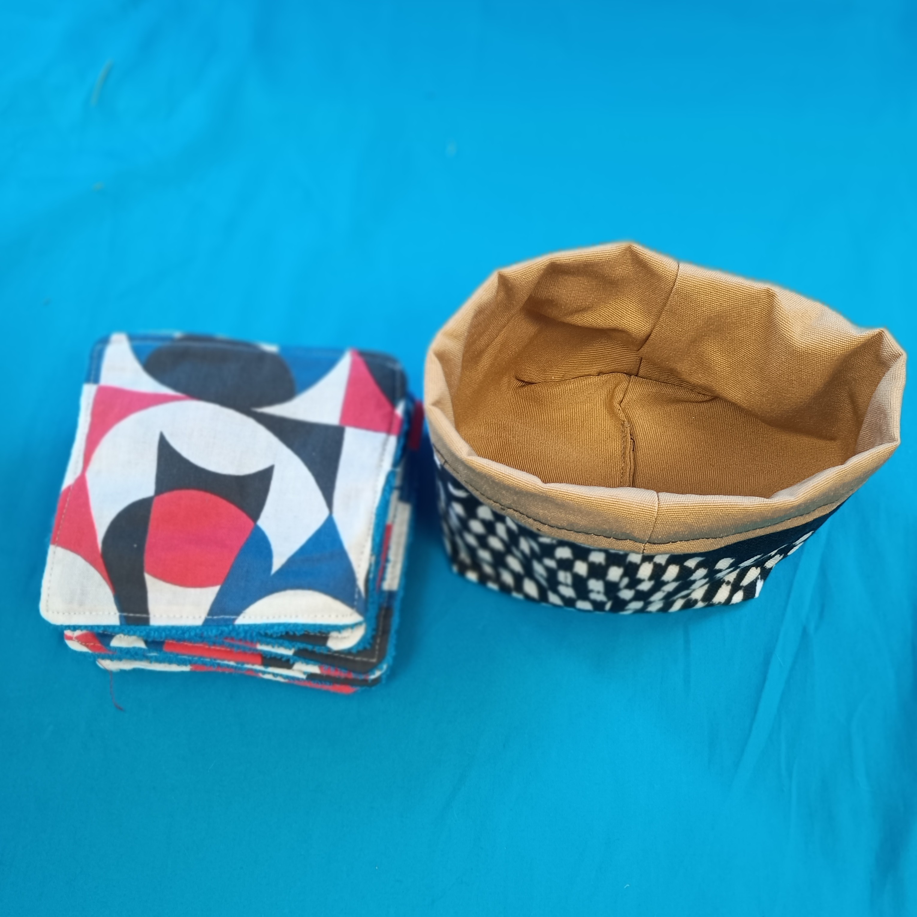 Voir photo 3 de Pot et ses lingettes assorties Pot et ses lingettes assorties Parfait état reconditionné photo 3