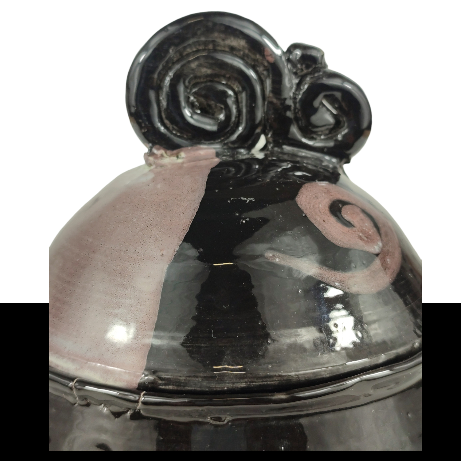 Voir photo 12 de Pot tripode en céramique avec couvercle noir et marron - signature non identifiée Pot tripode en céramique avec couvercle noir et marron - signature non identifiée État correct reconditionné photo 12