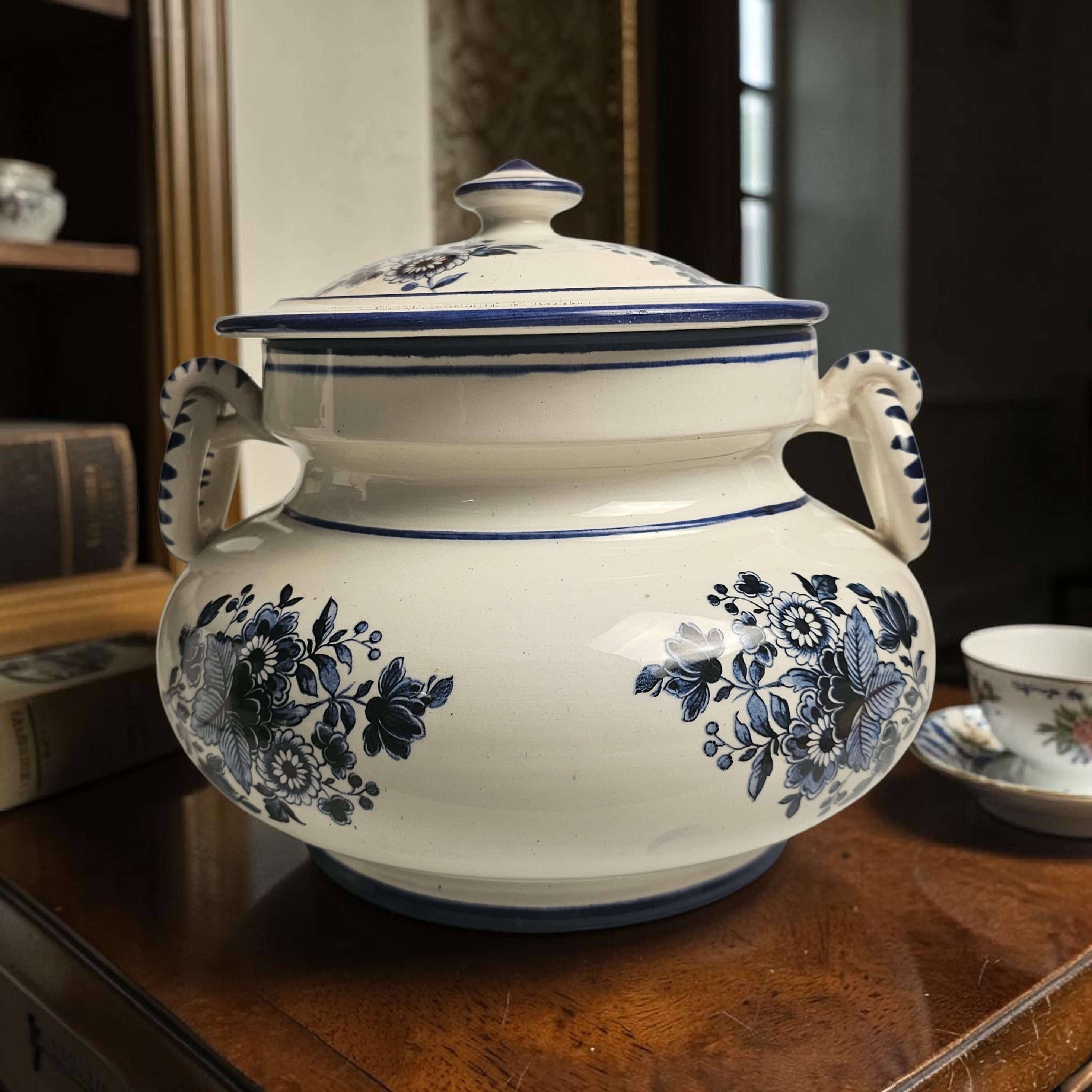 Poubelle de table / pot de cuisine 100% vintage "Francesco Guarino" Très bon état - 37,60 € Poubelle de table / pot de cuisine 100% vintage "Francesco Guarino" Très bon état reconditionné disponible sur Label Emmaüs