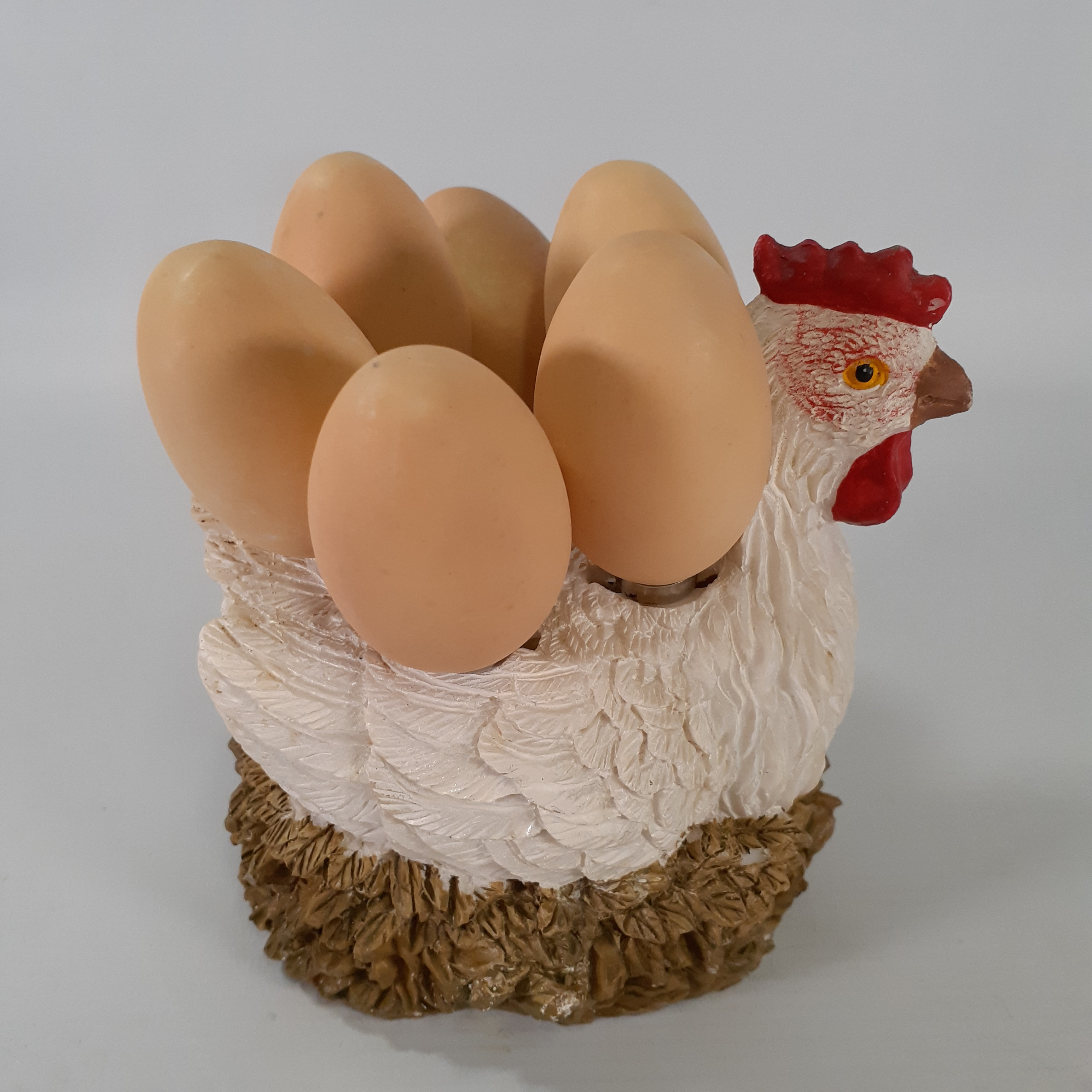 Voir photo 7 de Poule en résine avec ses 6 oeufs/spatules à tartiner Poule en résine avec ses 6 oeufs/spatules à tartiner reconditionné photo 7