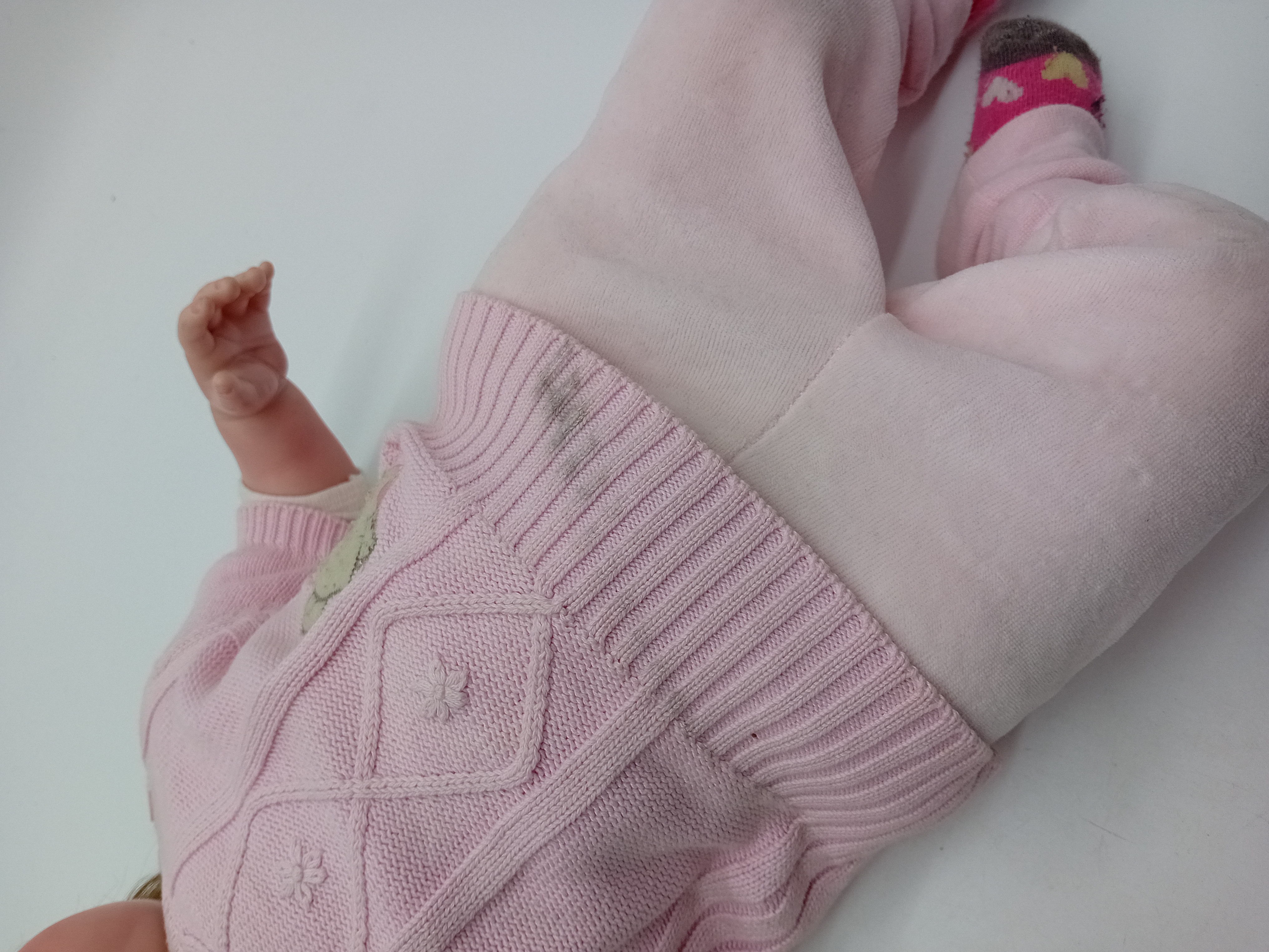 Voir photo 5 de Poupée Bébé Réaliste Avec Pull Et Pantalon Rose Taille Unique (B525) Poupée Bébé Réaliste Avec Pull Et Pantalon Rose Taille Unique (B525) Bon état reconditionné photo 5