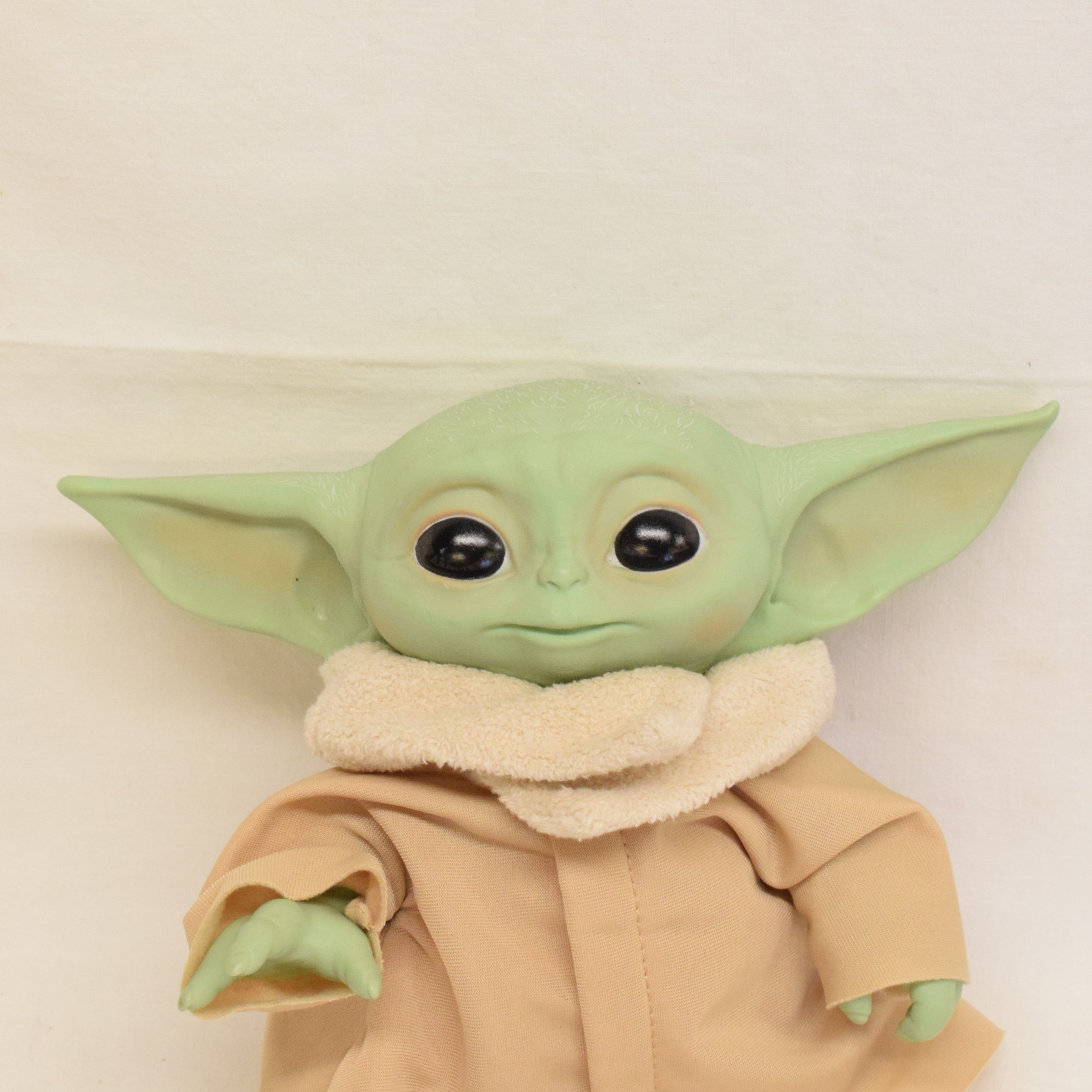 Voir photo 3 de Poupée figurine GROGU série le Mandalorian de 20 cm Hasbro 2020 Poupée figurine GROGU série le Mandalorian de 20 cm Hasbro 2020 Bon état reconditionné photo 3