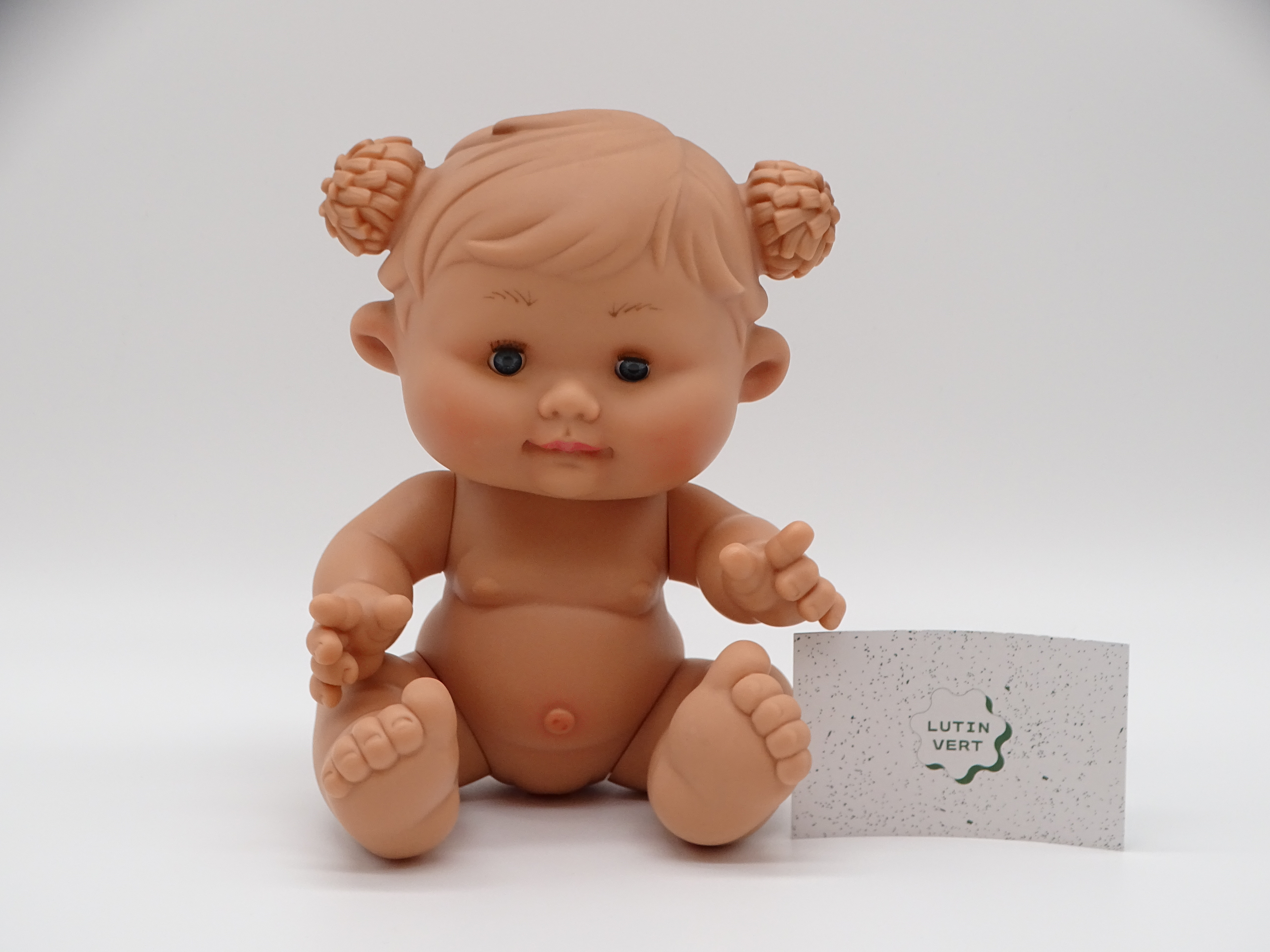Poupée fille Pepote d'occasion NINES D’ONIL - Dès 3 ans | Ref 13285 Très bon état - 10,00 € Poupée fille Pepote d'occasion NINES D’ONIL - Dès 3 ans | Ref 13285 Très bon état reconditionné disponible sur Label Emmaüs