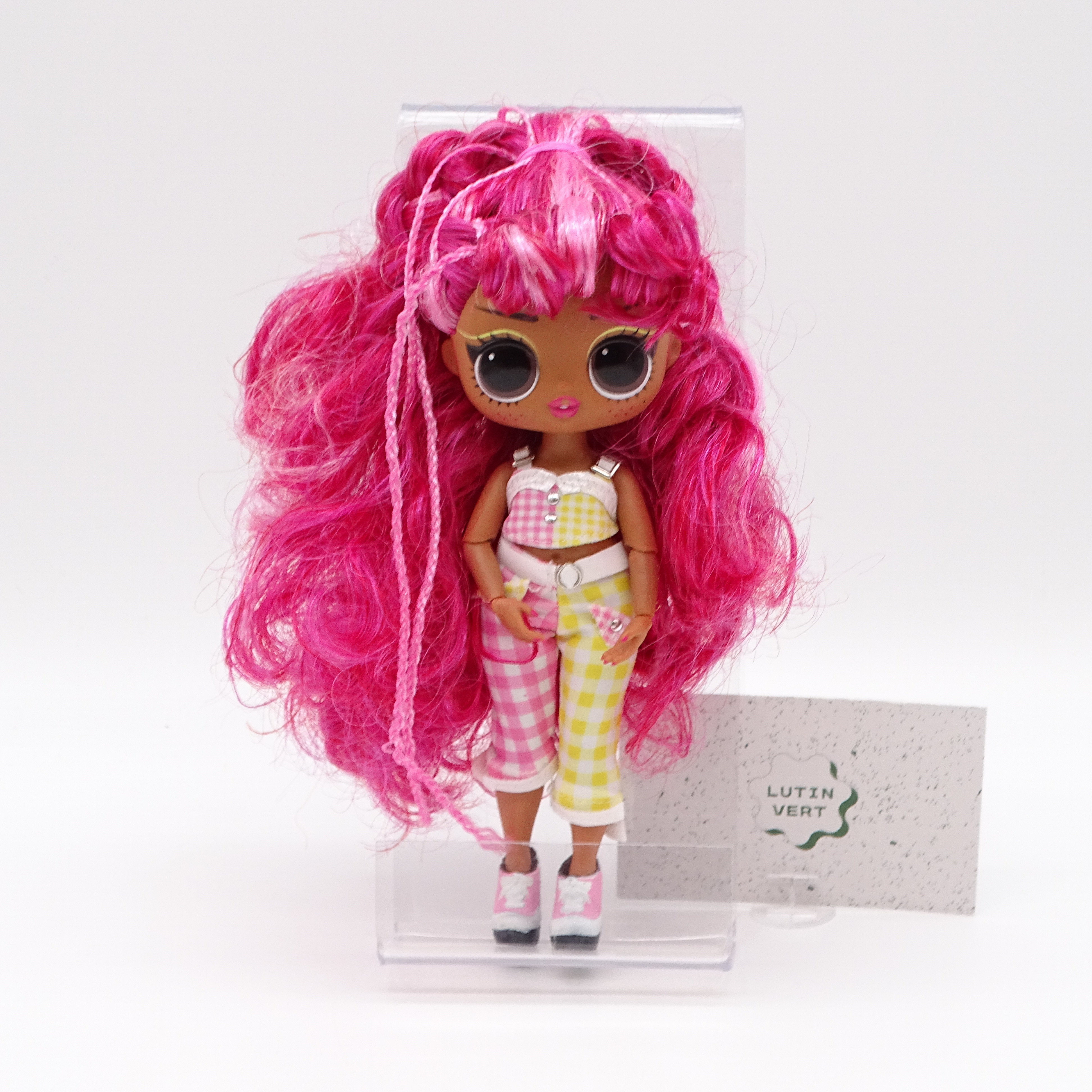 Poupée LOL Tweens Cherry d'occasion OMG - Dès 4 ans | Ref 14118 Très bon état - 10,00 € Poupée LOL Tweens Cherry d'occasion OMG - Dès 4 ans | Ref 14118 Très bon état reconditionné disponible sur Label Emmaüs