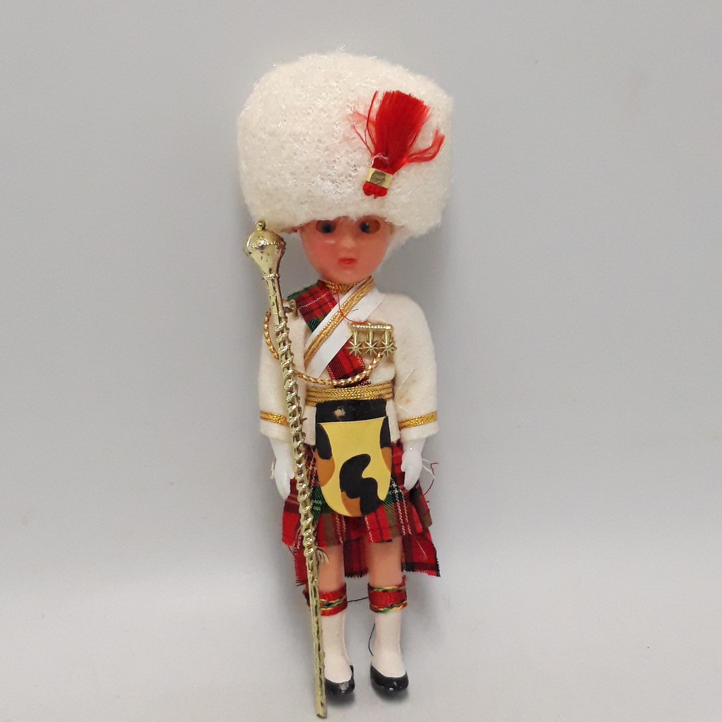 Voir photo 2 de Poupée Scots Guard femme Poupée Scots Guard femme reconditionné photo 2